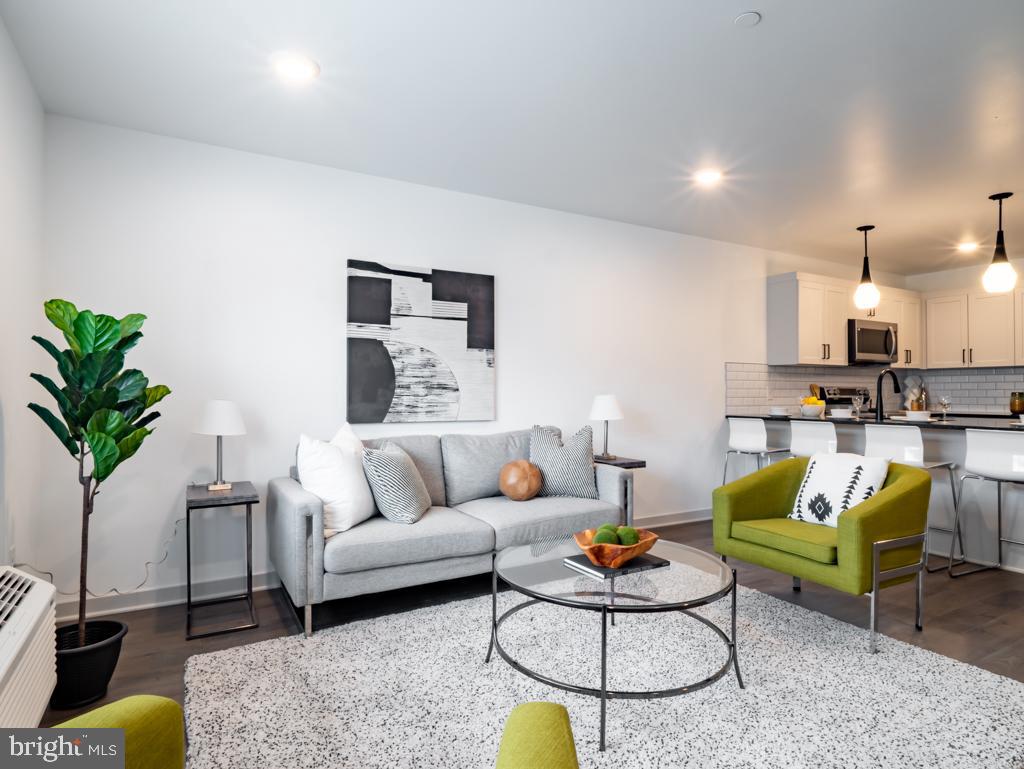 ROXBOROUGH - Residential Lease