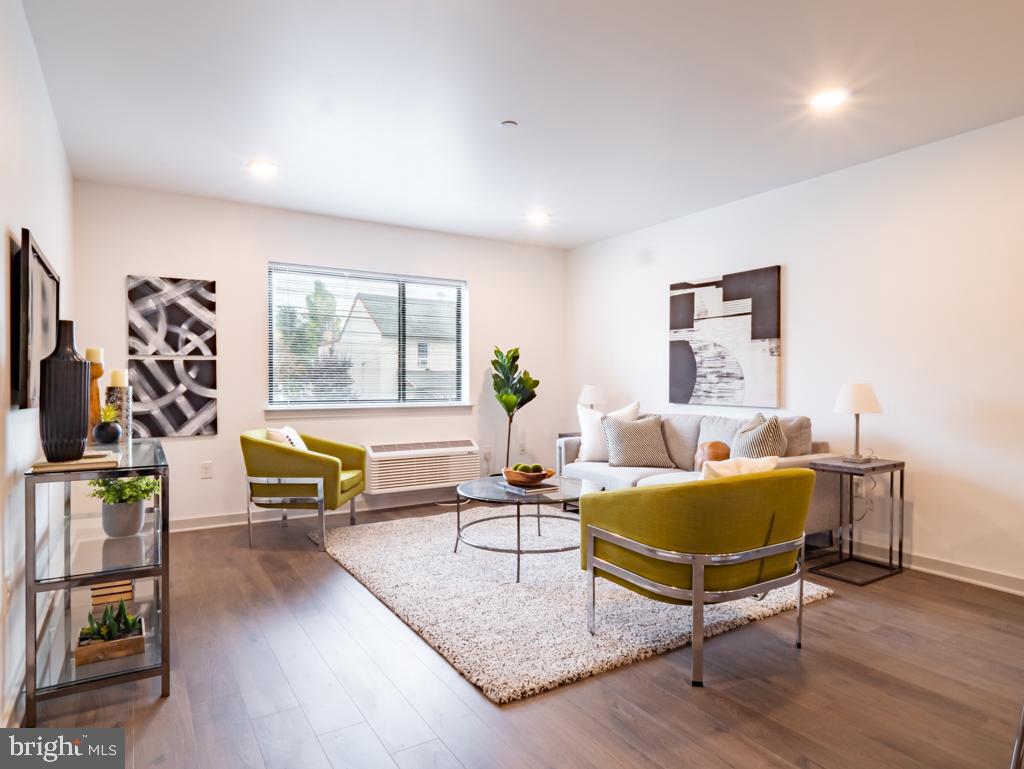 ROXBOROUGH - Residential Lease