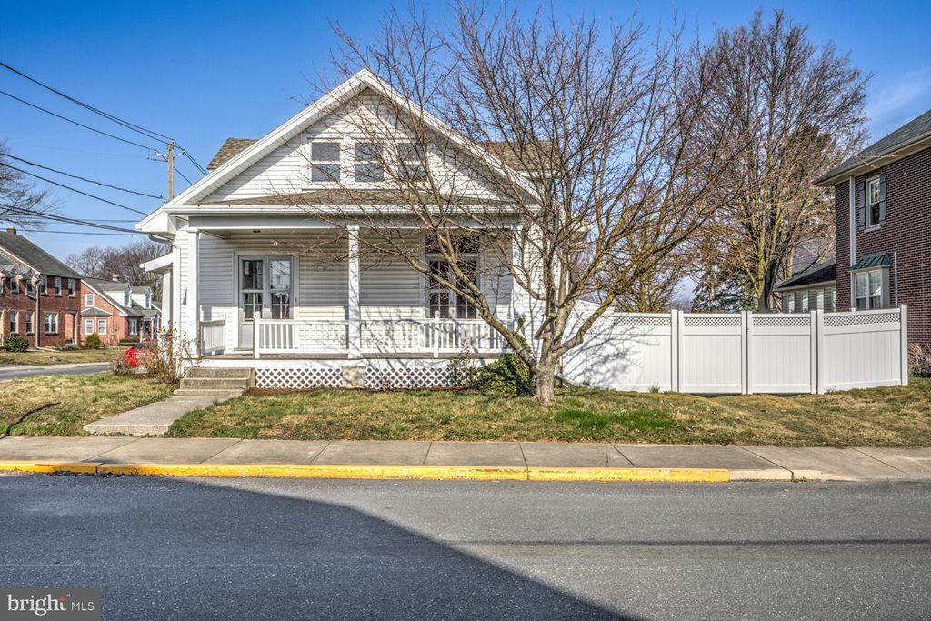 Photo of 101 N Custer Avenue, New Holland, PA 17557 (MLS # PALA2047476)