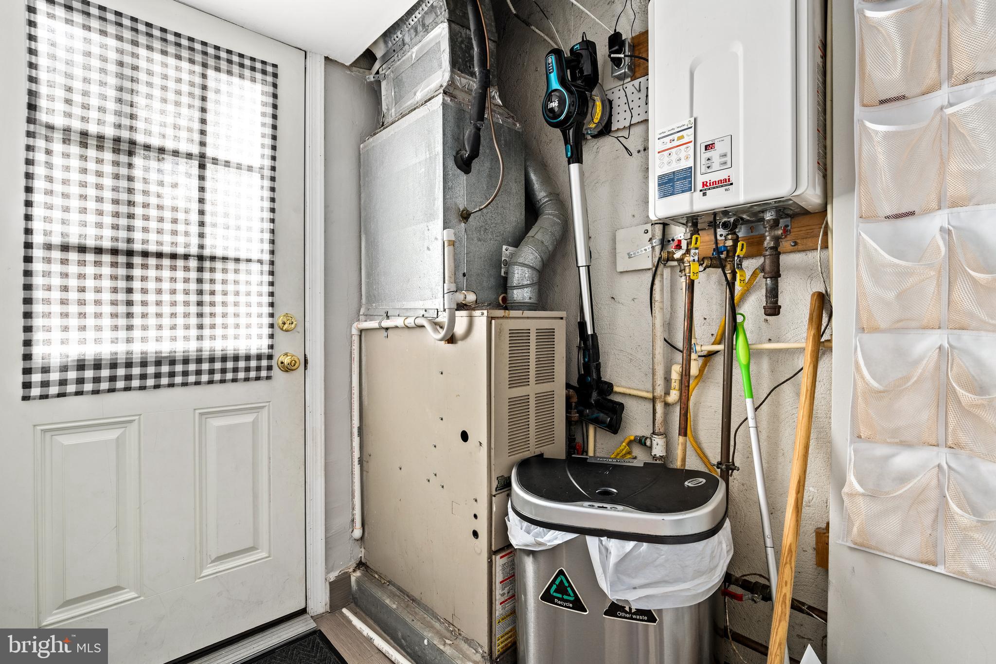 HUME SPRINGS - Residential