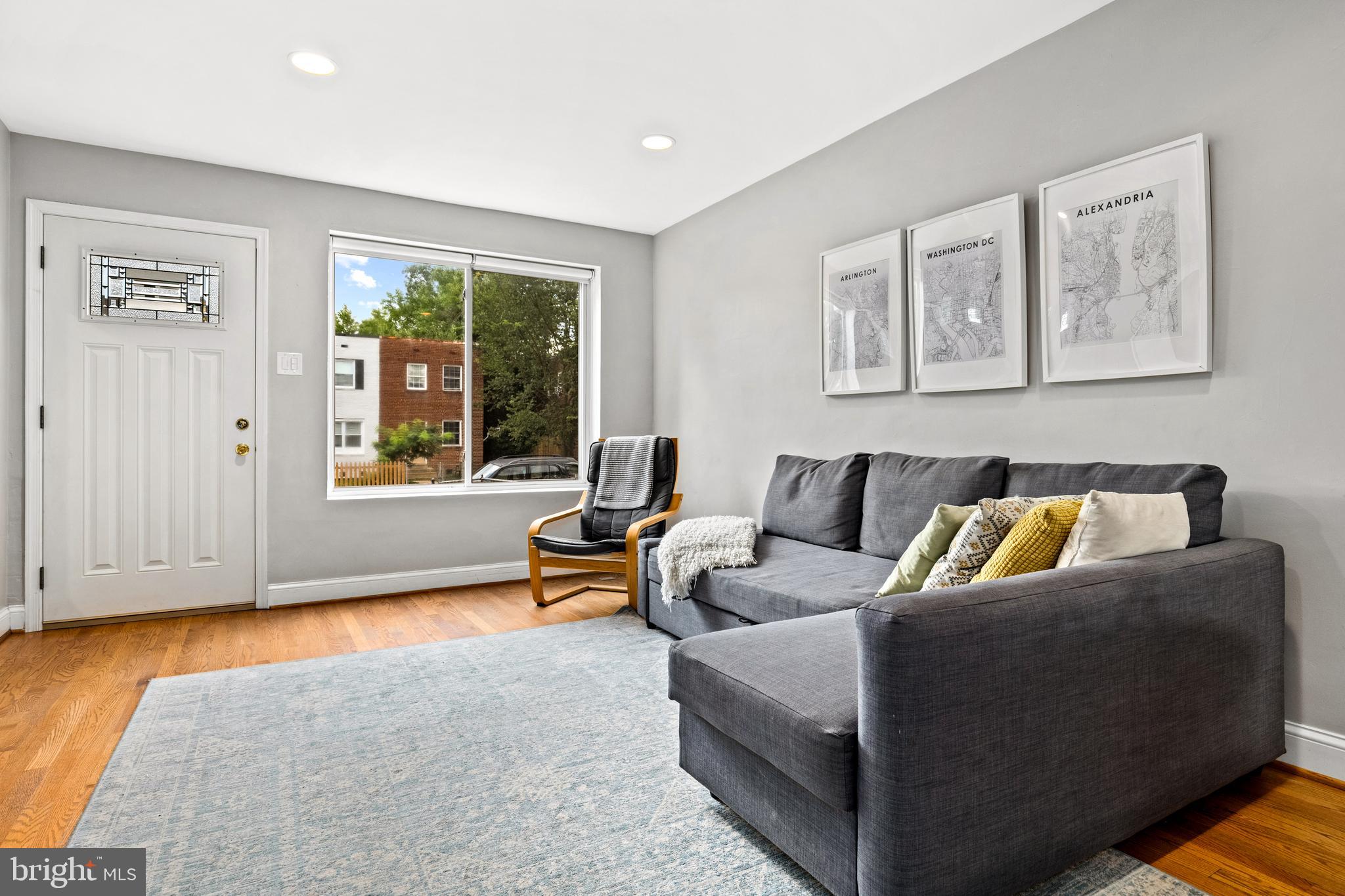 HUME SPRINGS - Residential