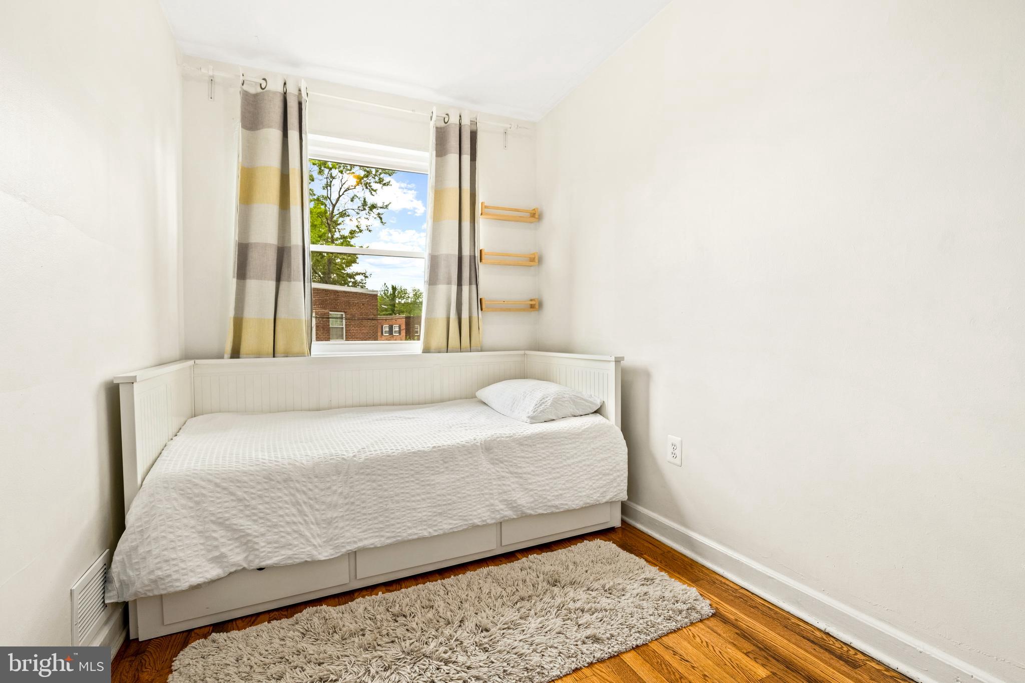 HUME SPRINGS - Residential