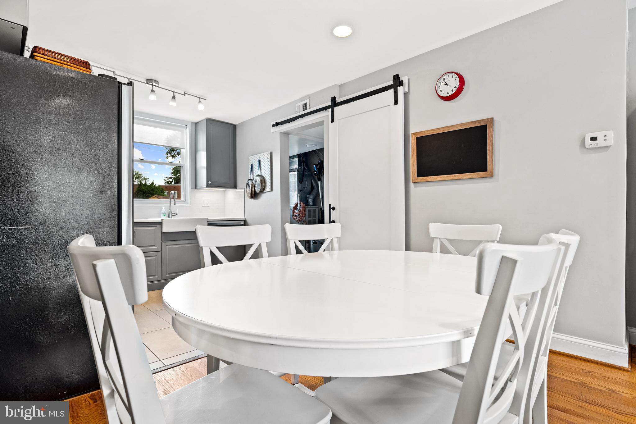 HUME SPRINGS - Residential