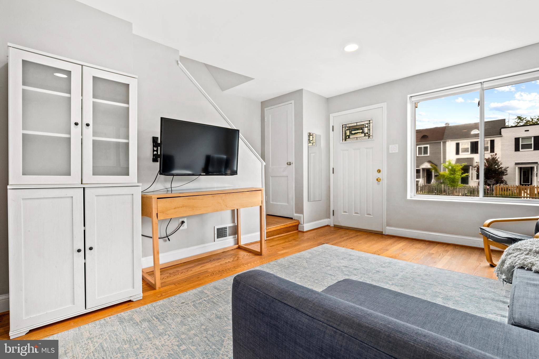 HUME SPRINGS - Residential