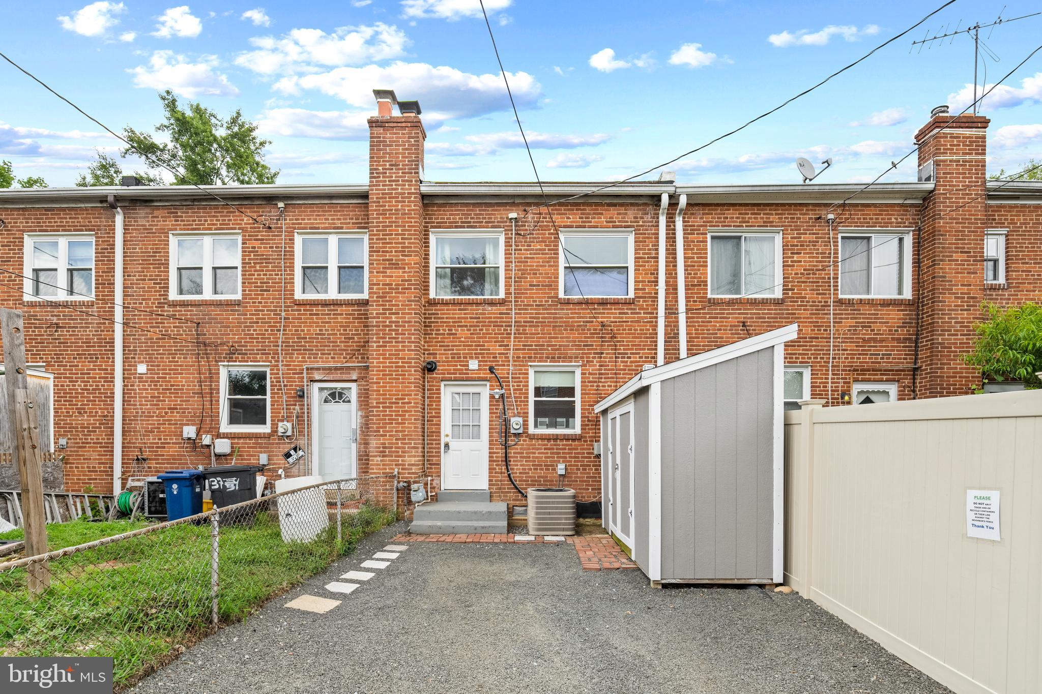 HUME SPRINGS - Residential