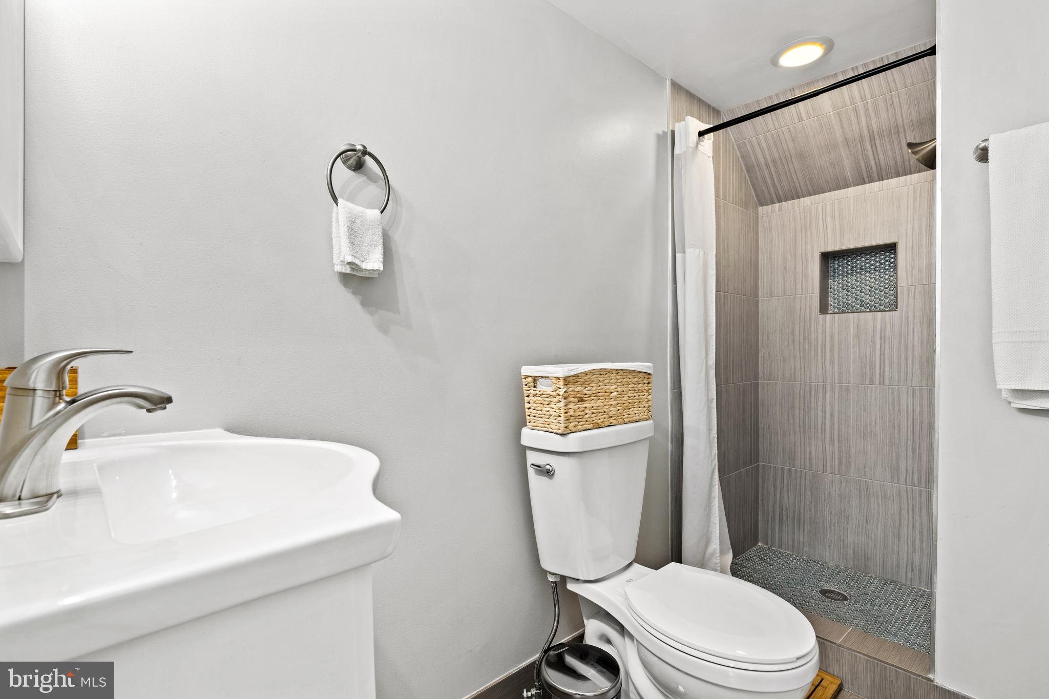 HUME SPRINGS - Residential