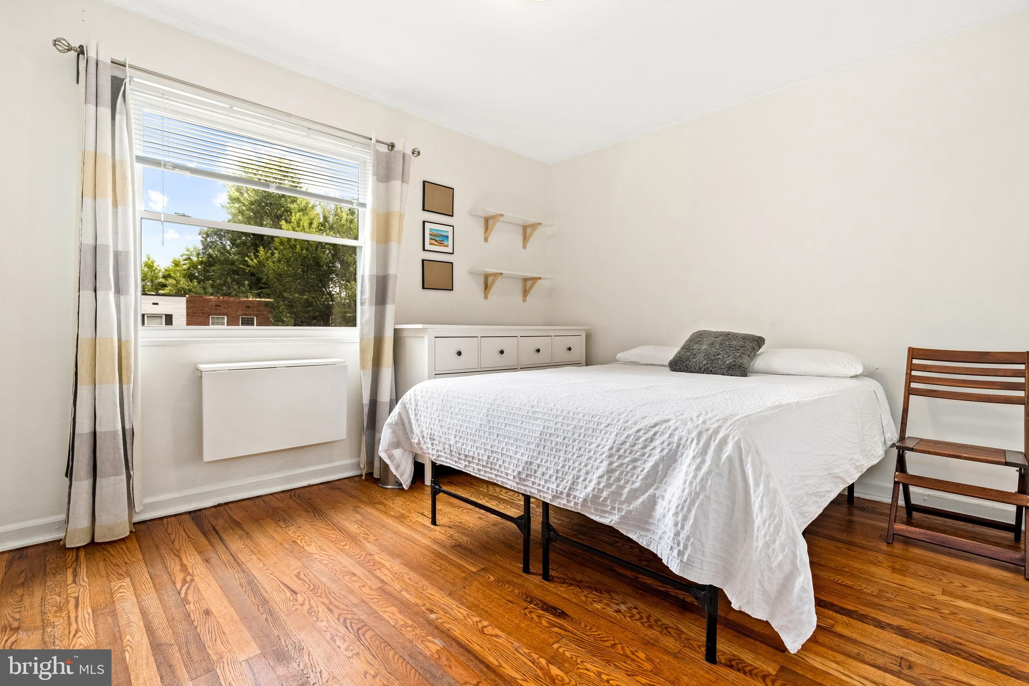 HUME SPRINGS - Residential