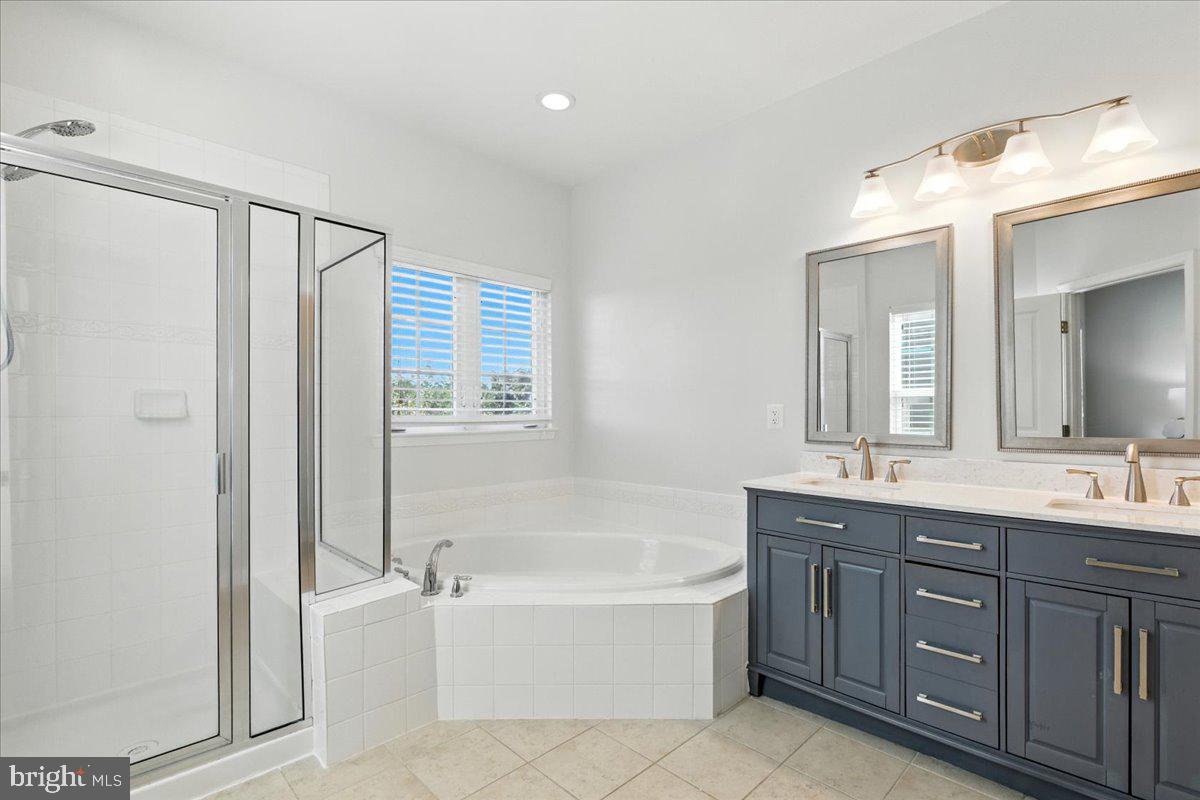 HEATHCOTE COMMONS CONDOMINIUMS - Residential