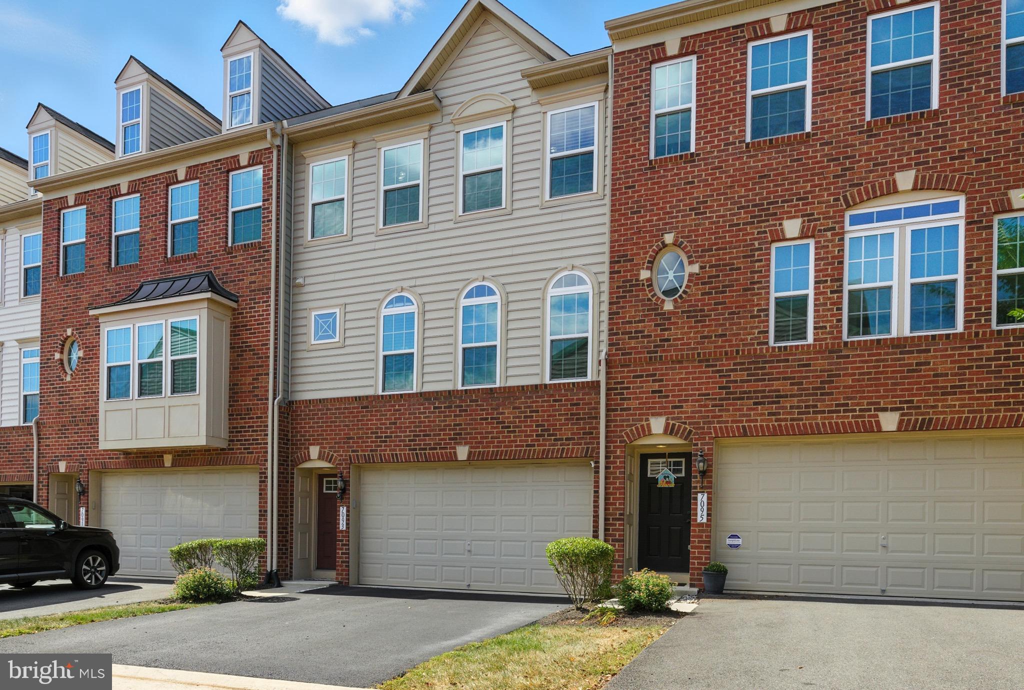 HEATHCOTE COMMONS CONDOMINIUMS - Residential