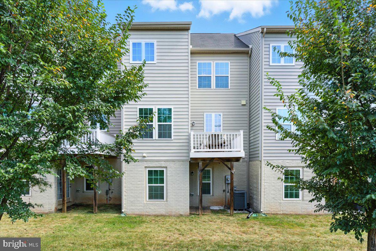 HEATHCOTE COMMONS CONDOMINIUMS - Residential