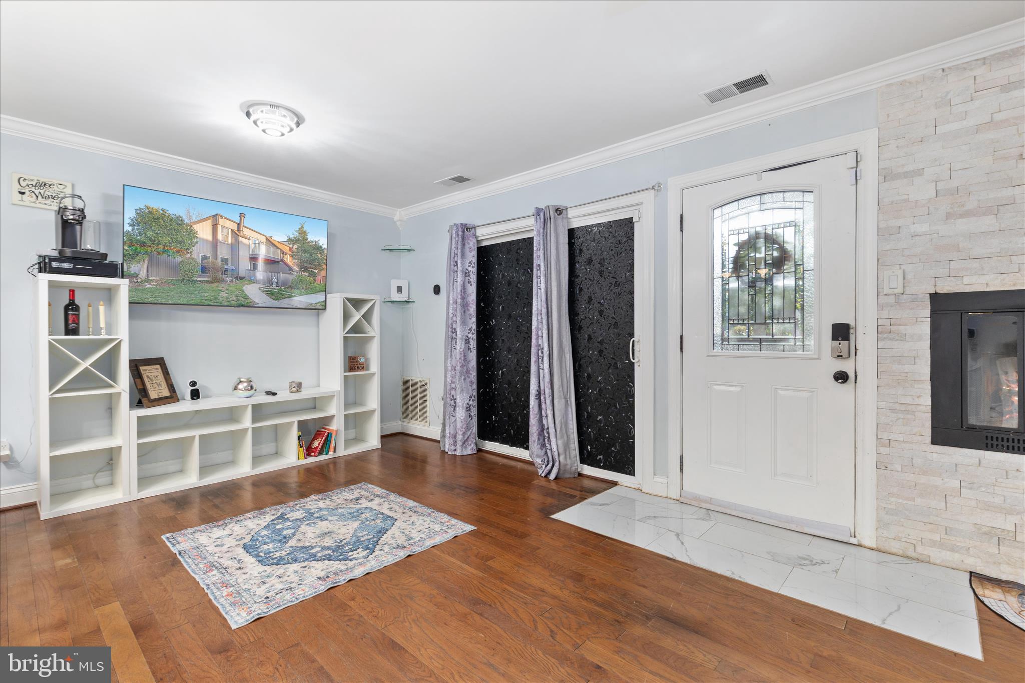 3948 WOODHUE PLACE 18