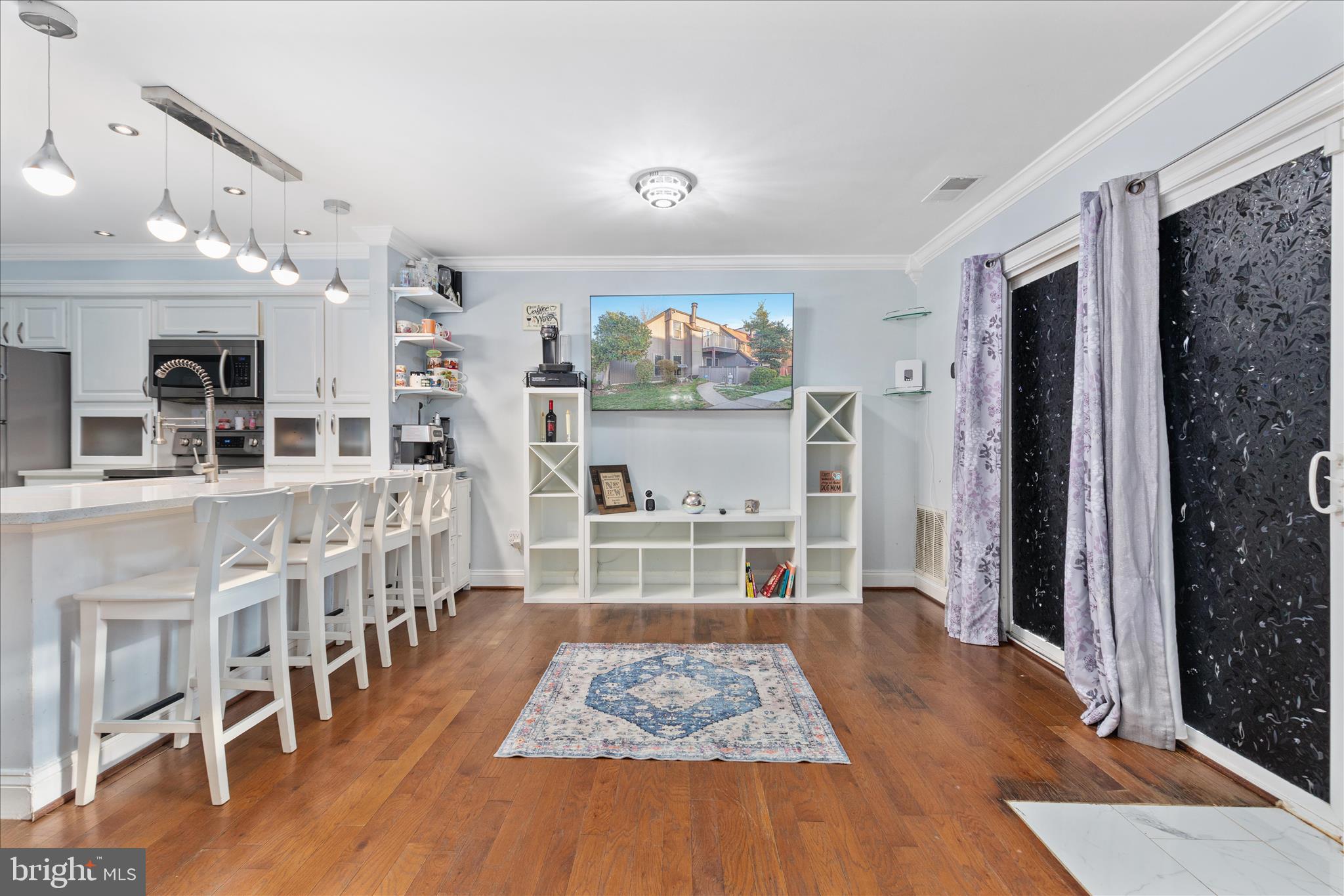 3948 WOODHUE PLACE 18