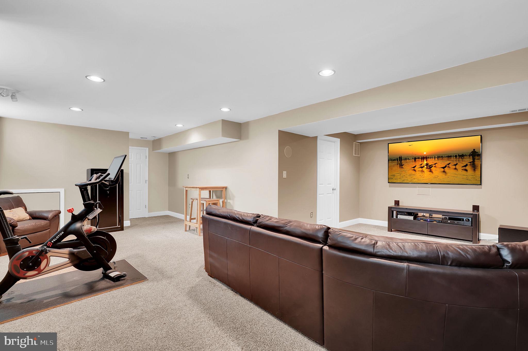 CHURCHILL TOWN SECTOR - Residential