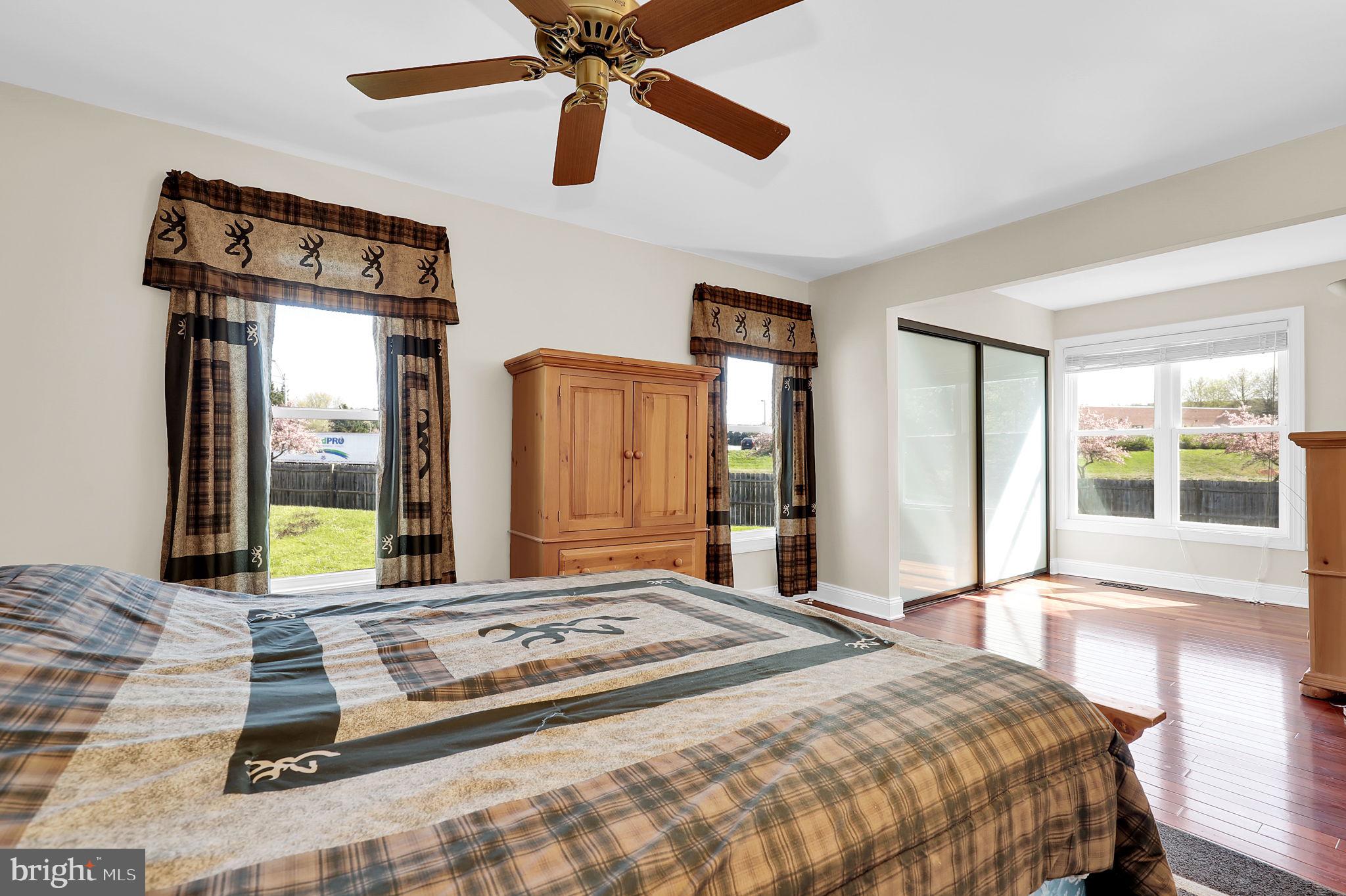 CHURCHILL TOWN SECTOR - Residential