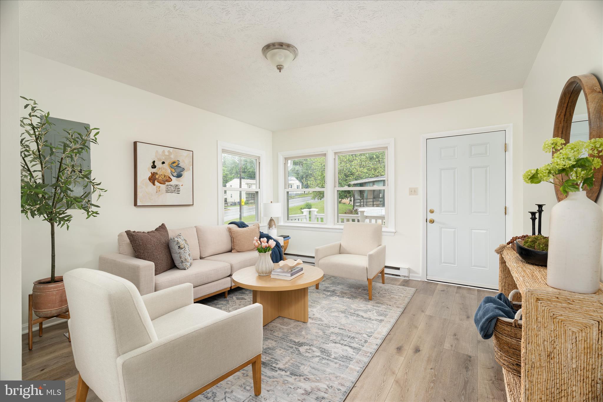 WEST SIDE - Residential