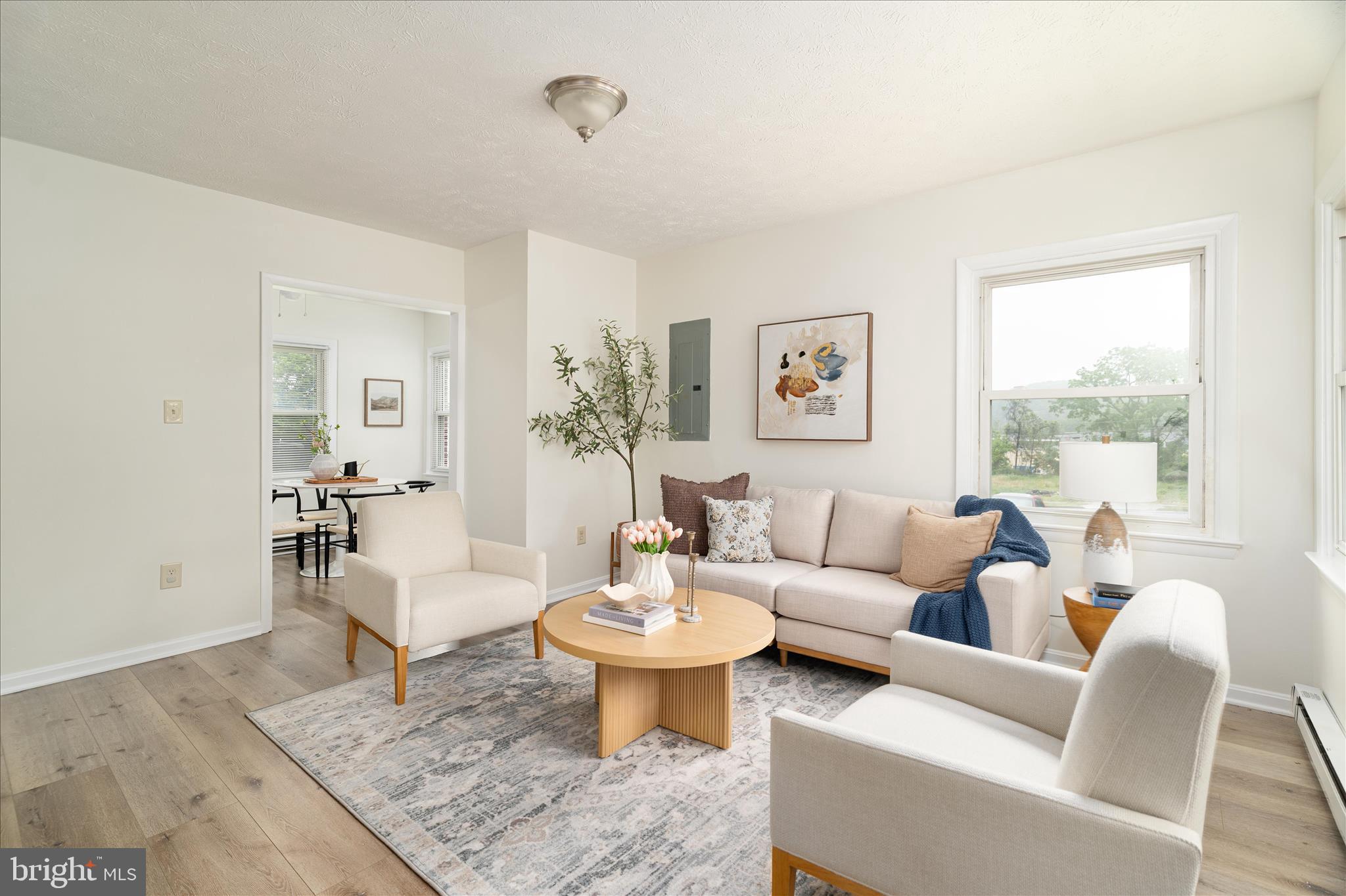 WEST SIDE - Residential