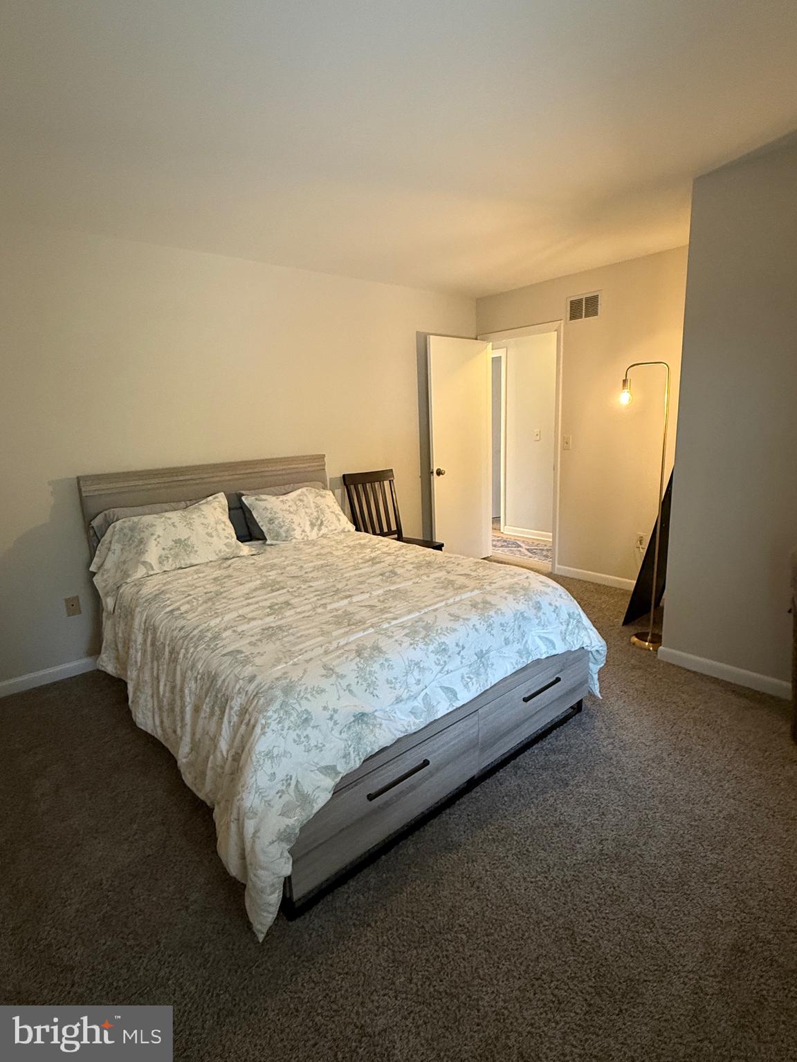 SOUTH RIVER PARK - Residential Lease