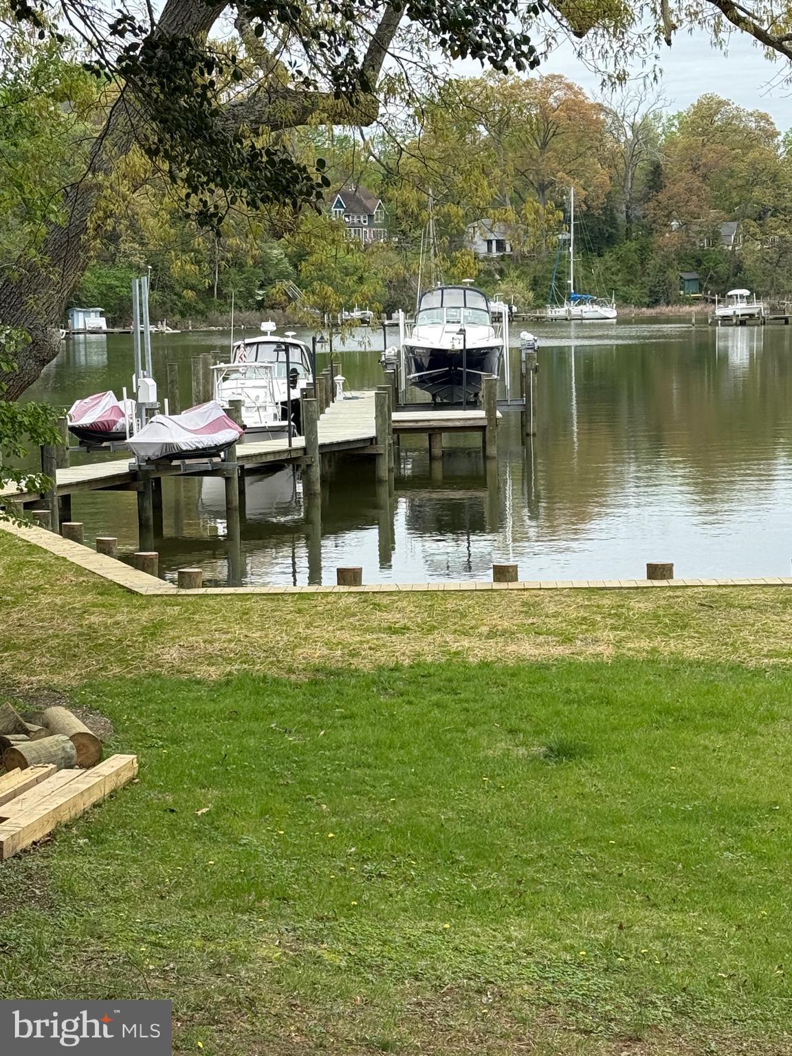 SOUTH RIVER PARK - Residential Lease