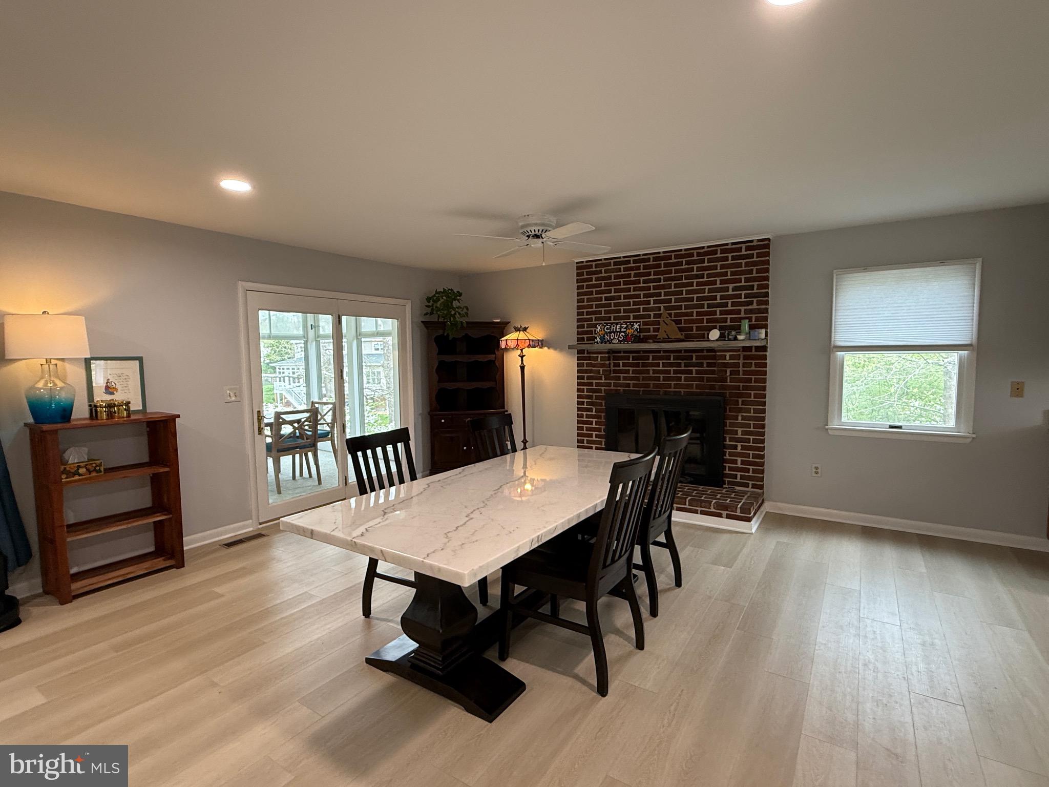 SOUTH RIVER PARK - Residential Lease