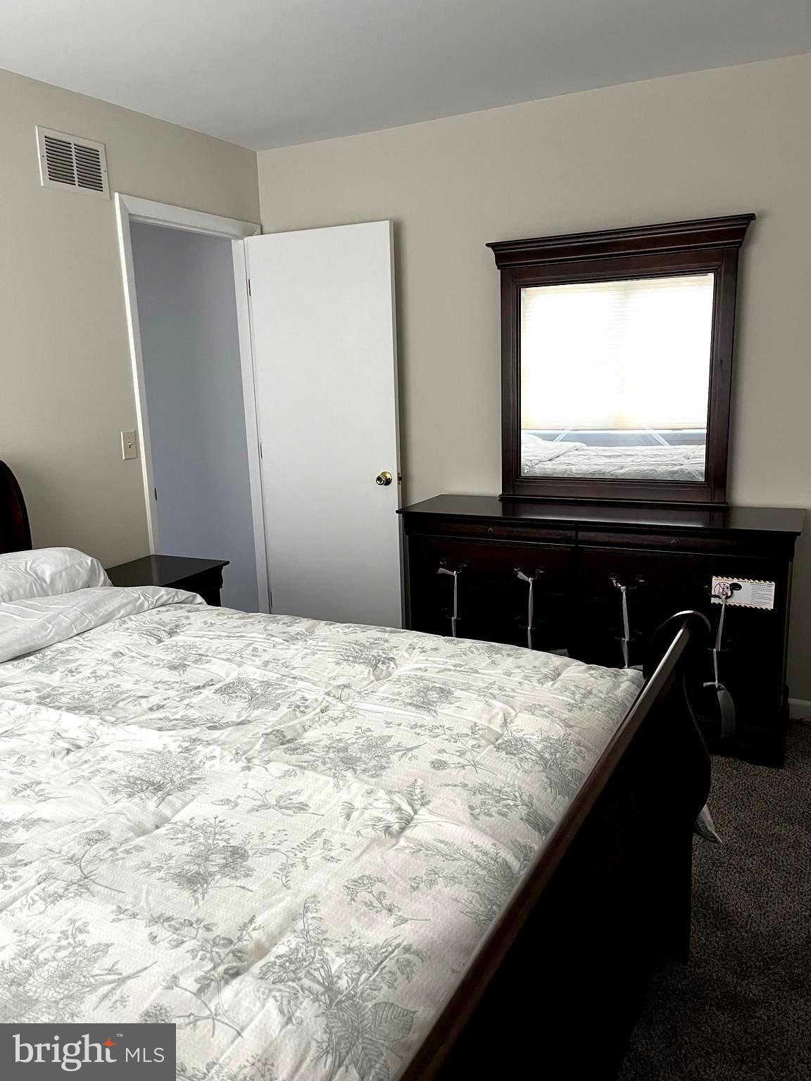 SOUTH RIVER PARK - Residential Lease