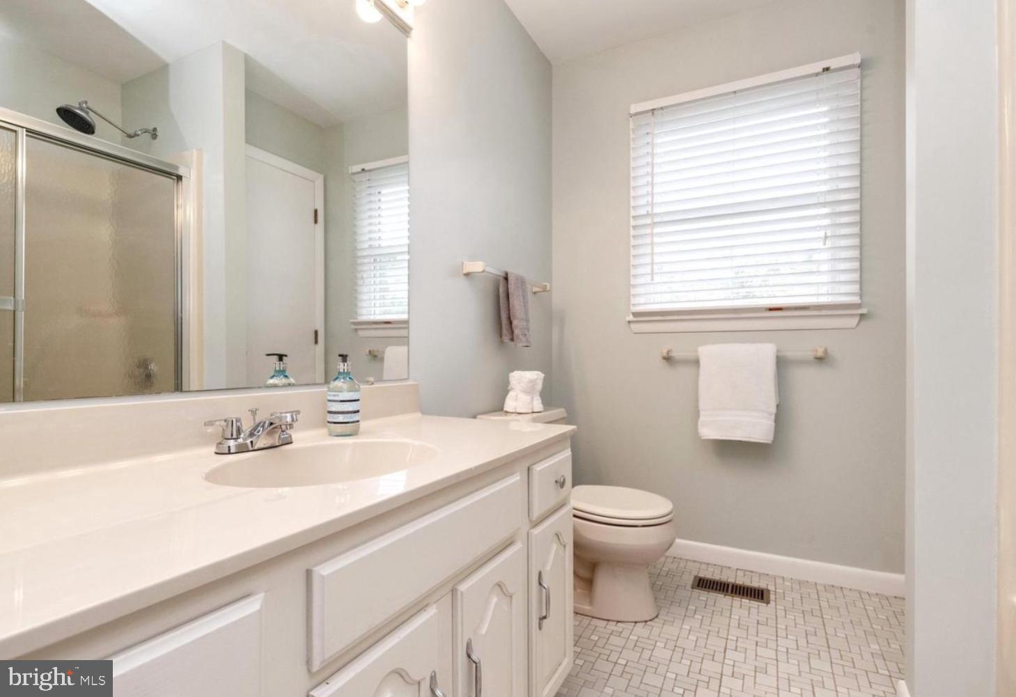 SOUTH RIVER PARK - Residential Lease