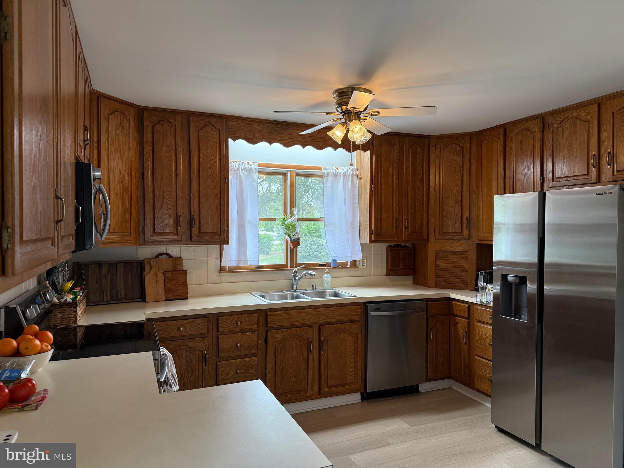 SOUTH RIVER PARK - Residential Lease