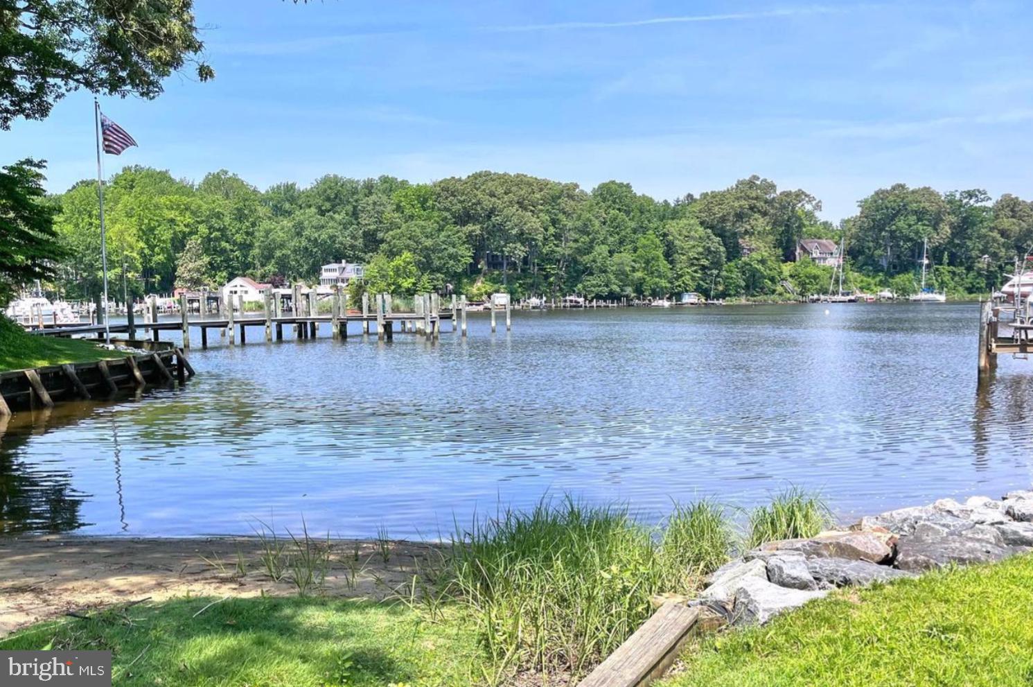 SOUTH RIVER PARK - Residential Lease
