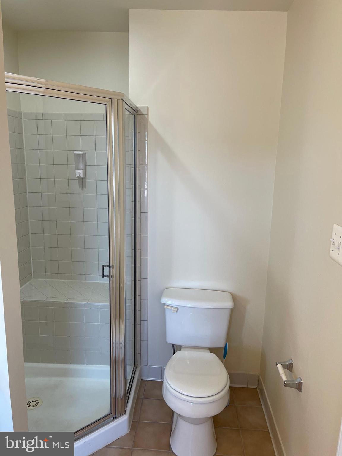 KING FARM WATKINS POND - Residential Lease