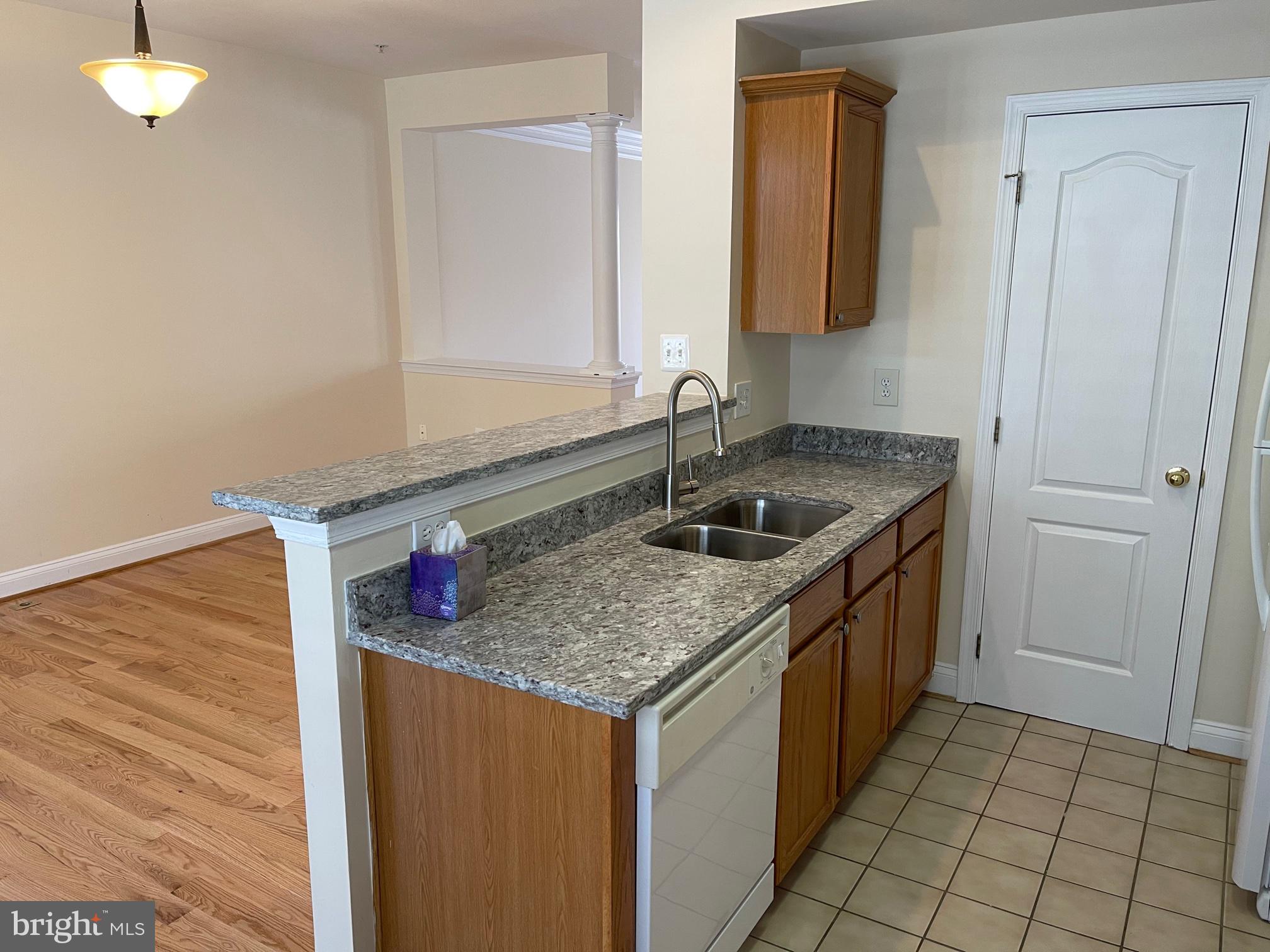 KING FARM WATKINS POND - Residential Lease