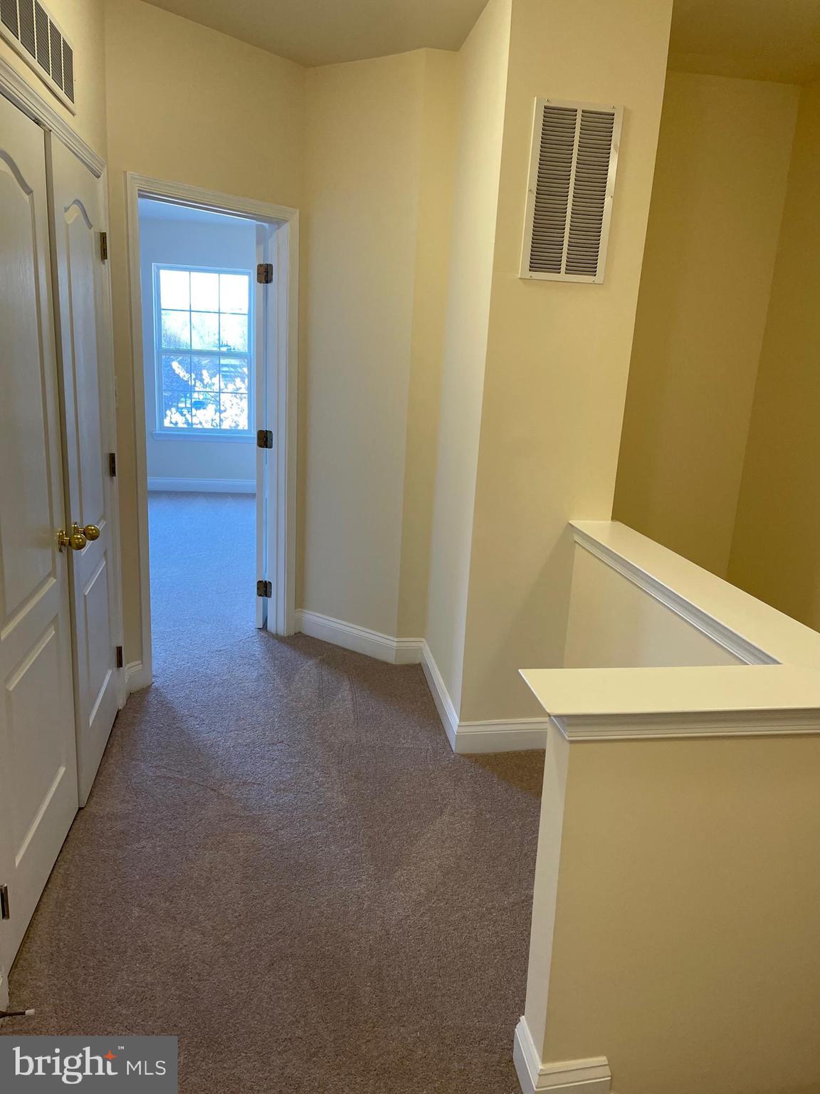 KING FARM WATKINS POND - Residential Lease