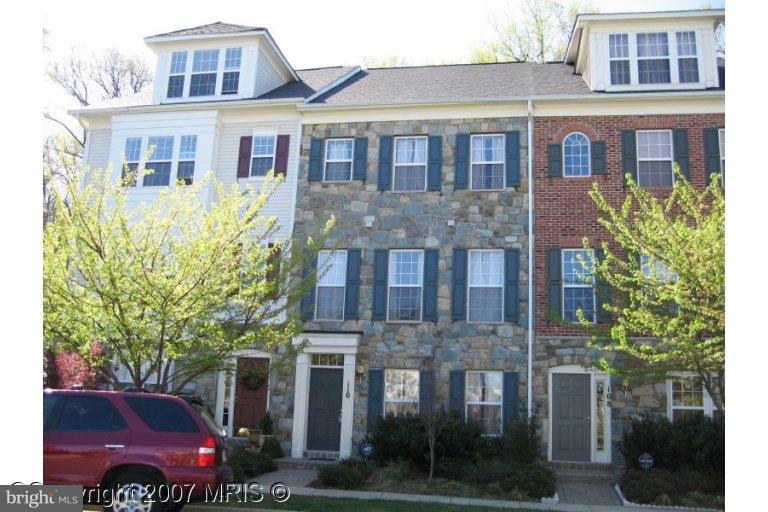 KING FARM WATKINS POND - Residential Lease