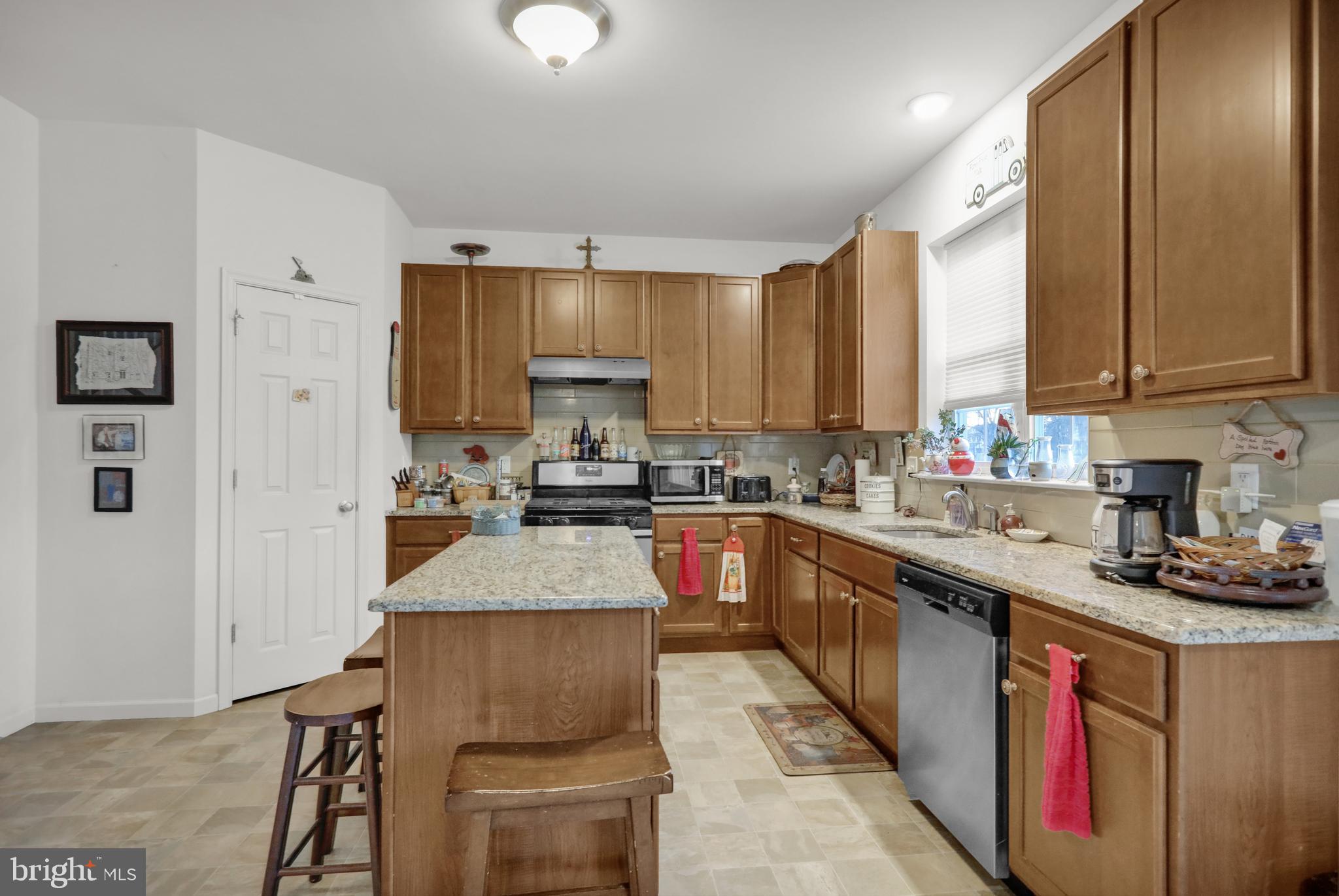 RESERVES AT HIGH MEADOW - Residential