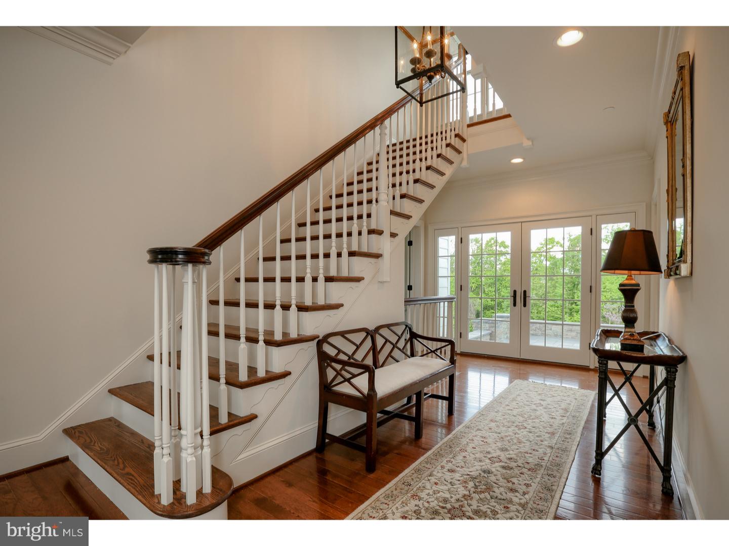 WHITE HORSE - Residential