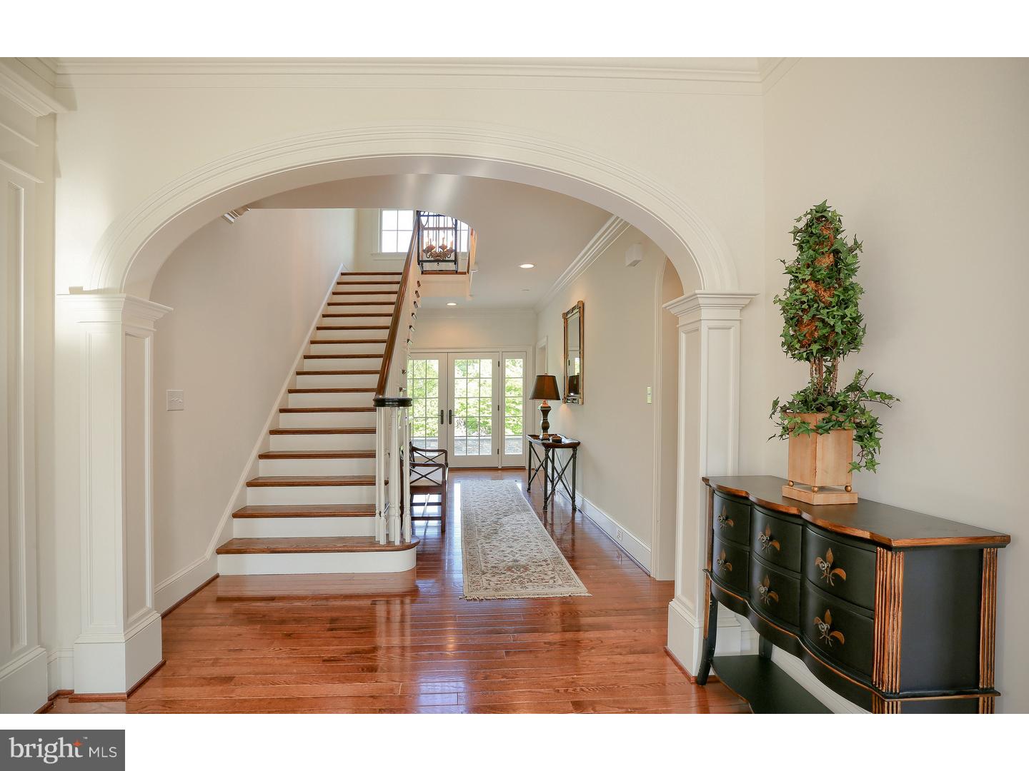 WHITE HORSE - Residential