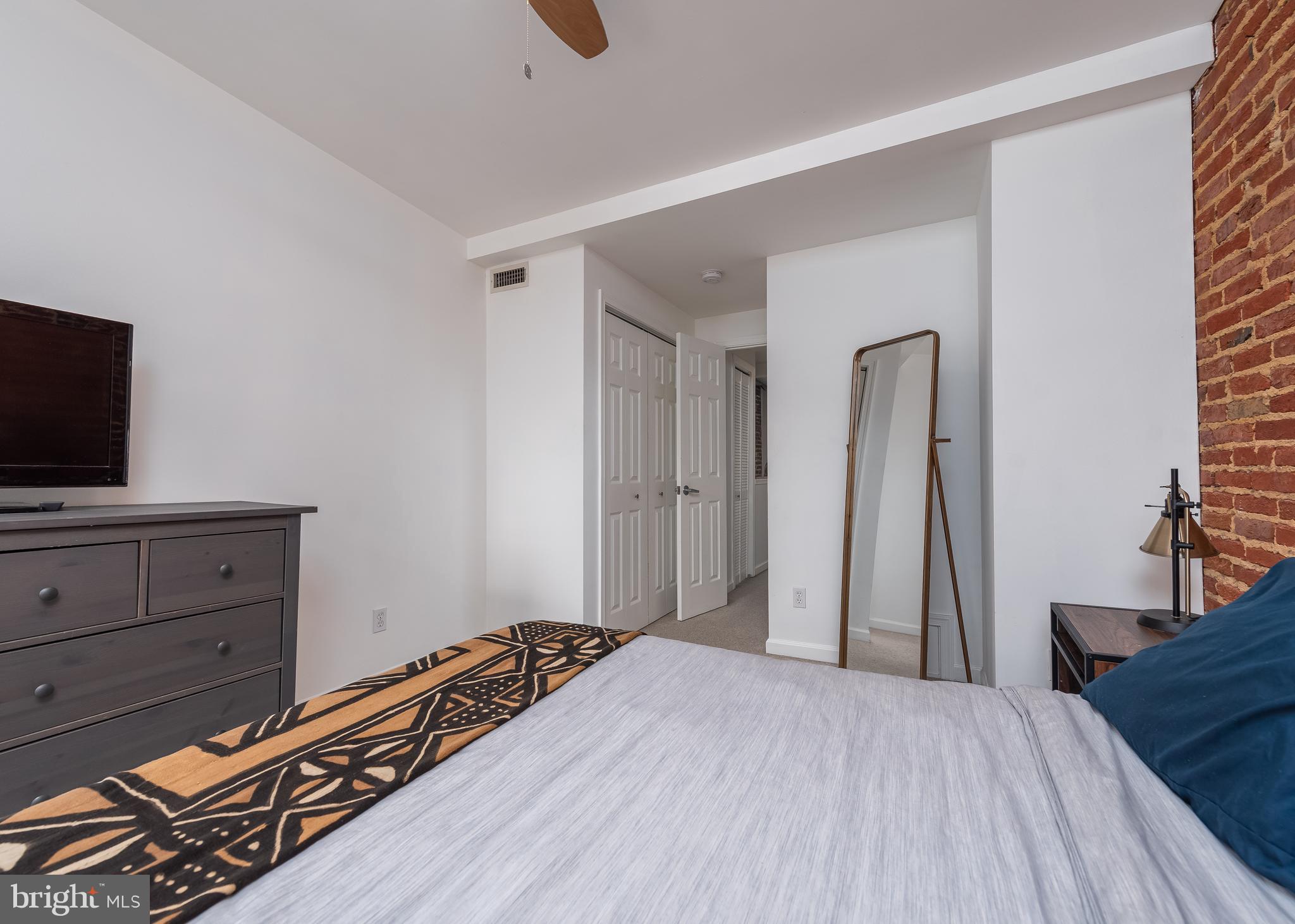 FELLS POINT HISTORIC DISTRICT - Residential Lease