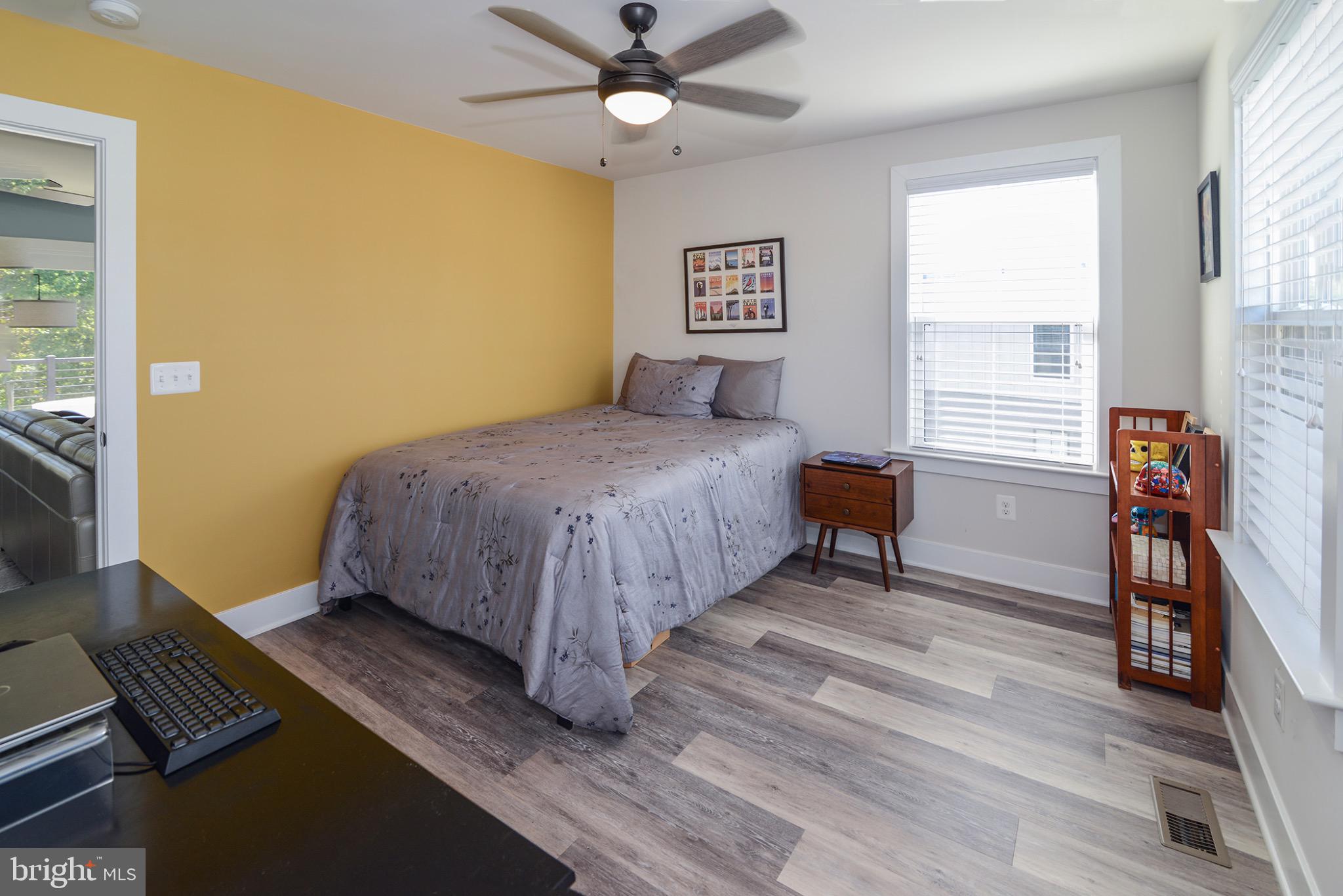 TALL OAKS - Residential Lease