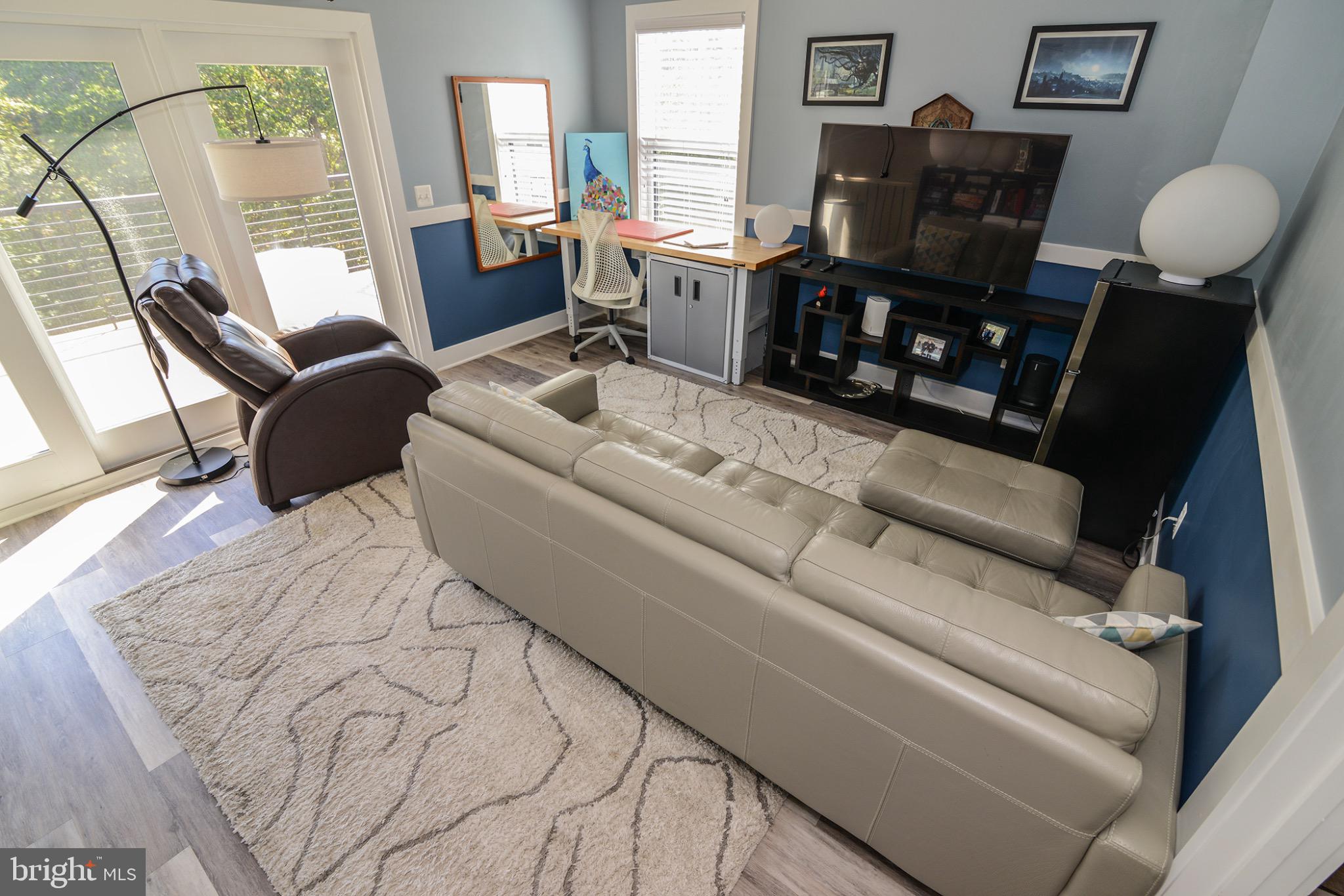 TALL OAKS - Residential Lease