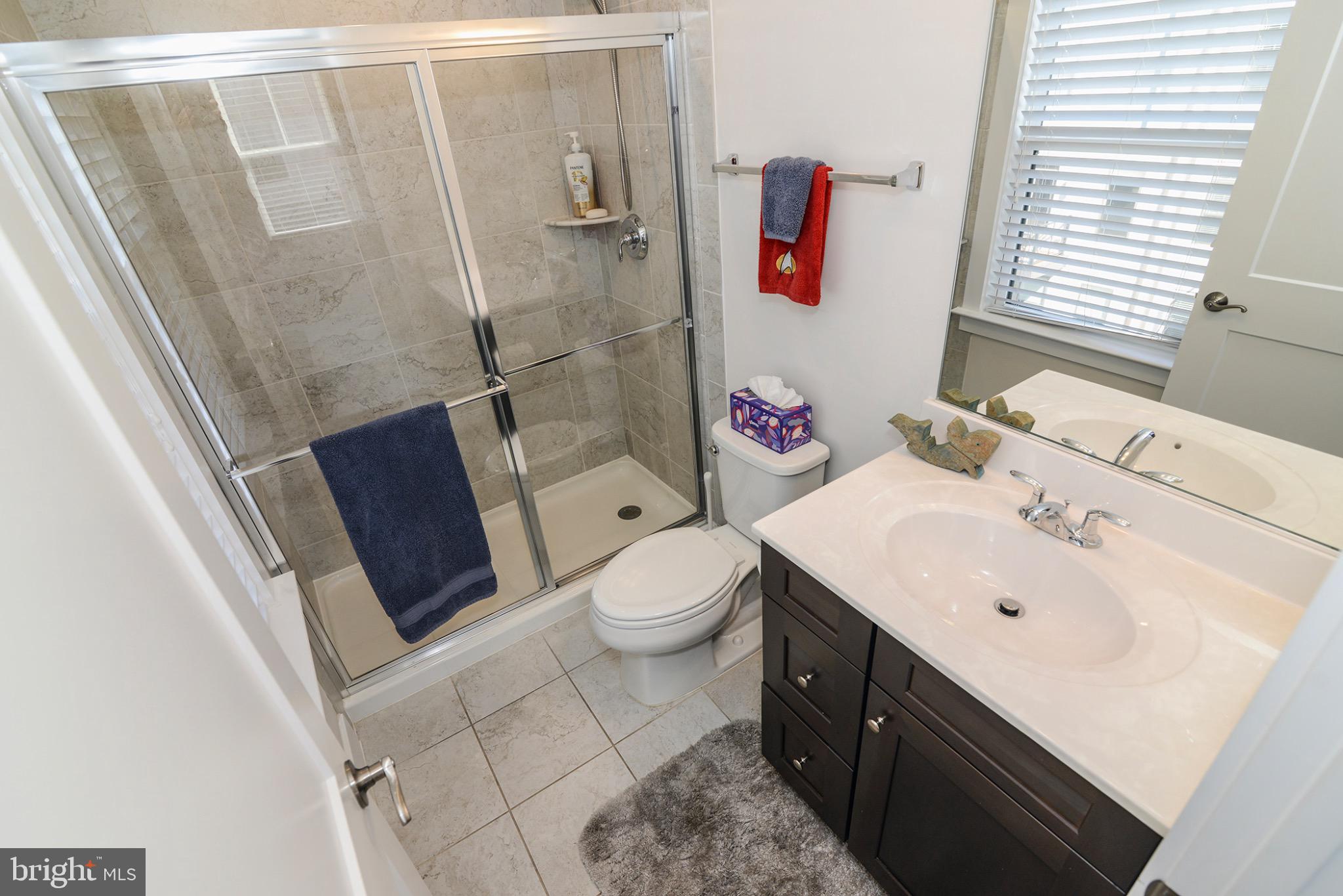 TALL OAKS - Residential Lease