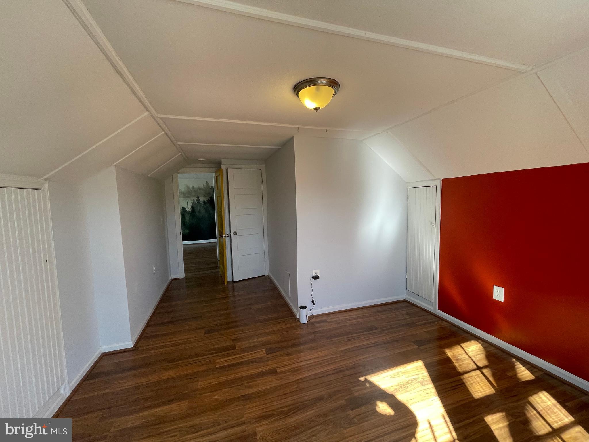 MOUNT RAINIER - Residential Lease