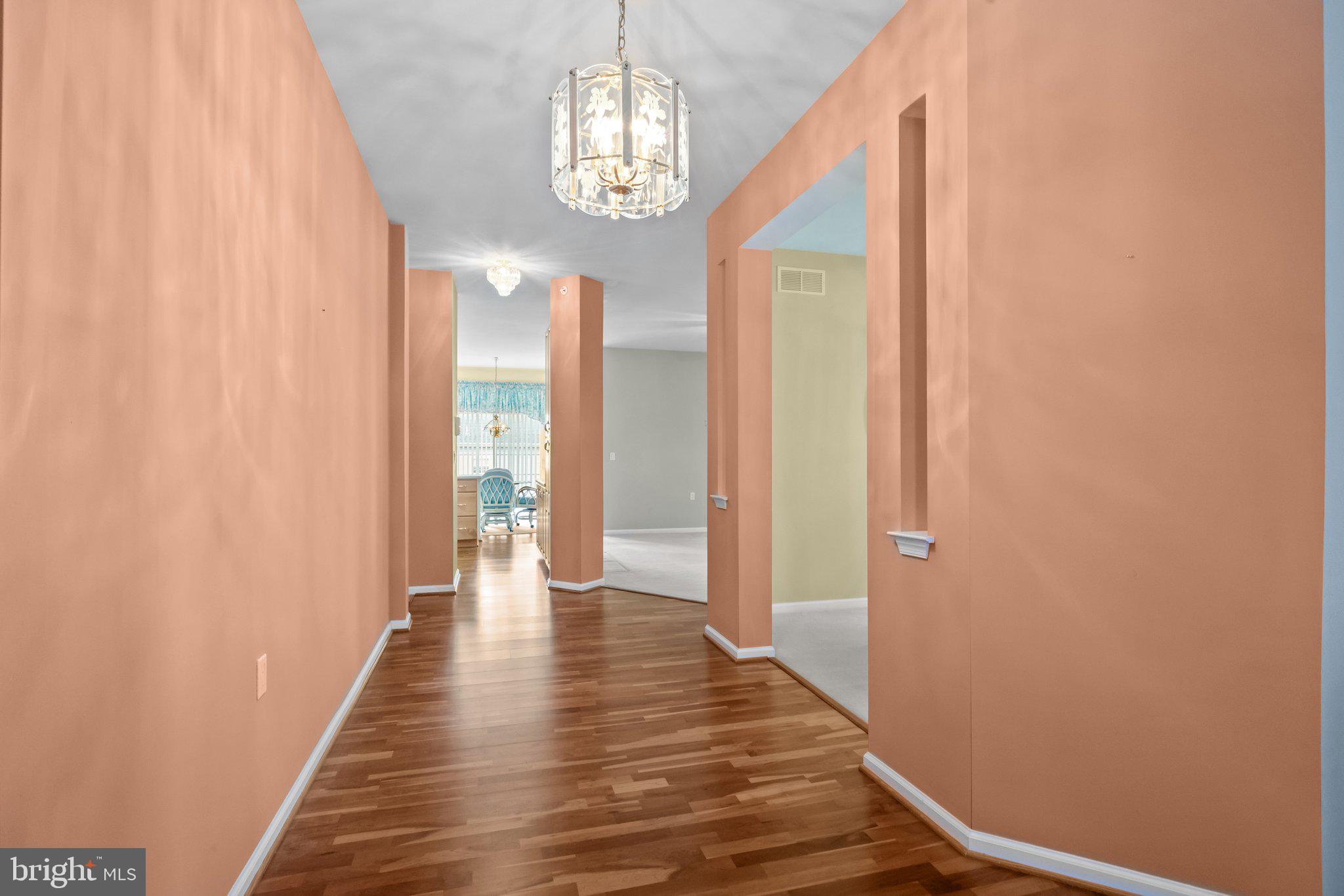 651 N SETTLERS CIRCLE
