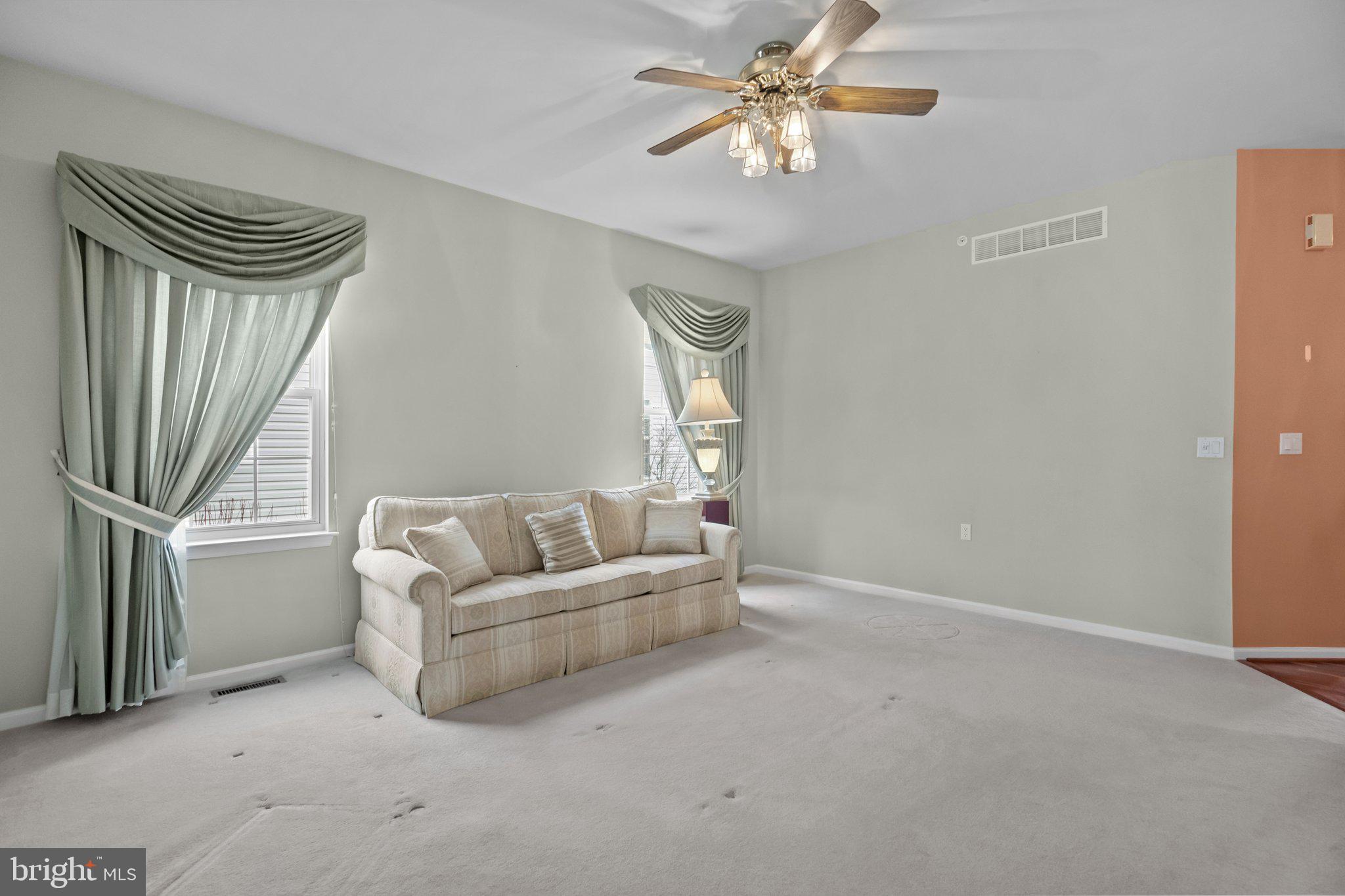 651 N SETTLERS CIRCLE