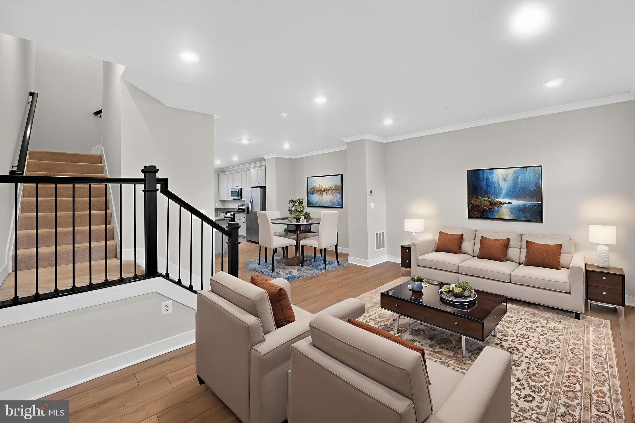 MEDFIELD - Residential