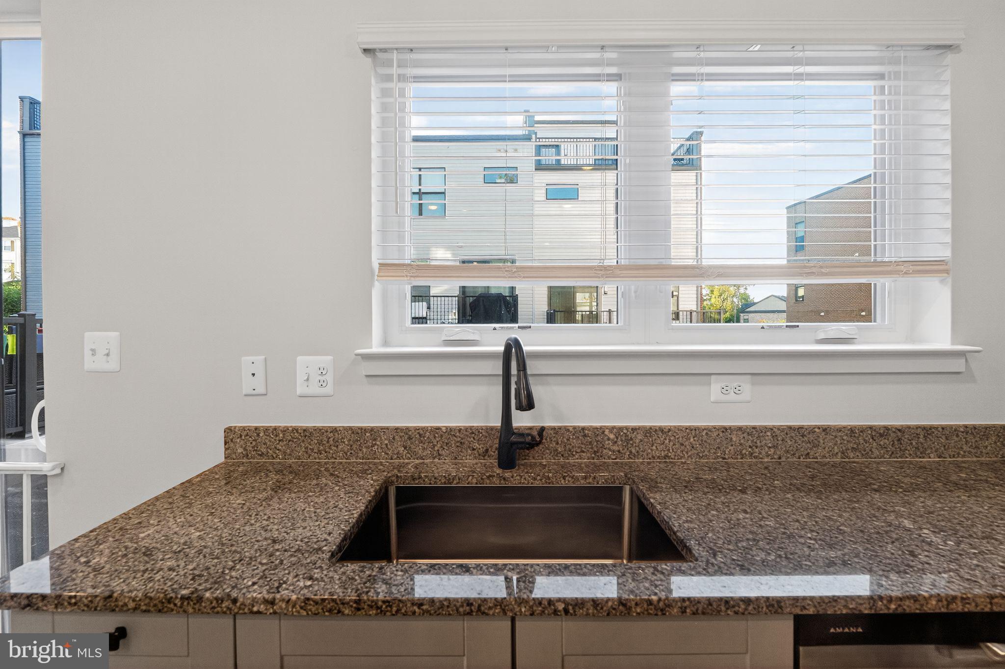 MEDFIELD - Residential