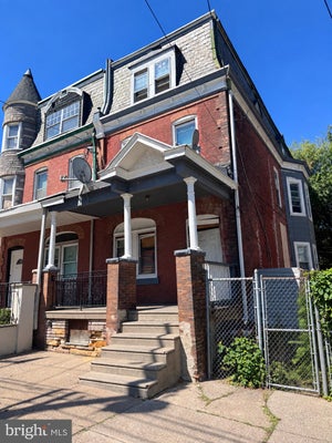 6813 WOODLAND AVE, PHILADELPHIA, PA 19142 - Image 3733ba7e7d161473e80fb1a856ffe975/1722466706