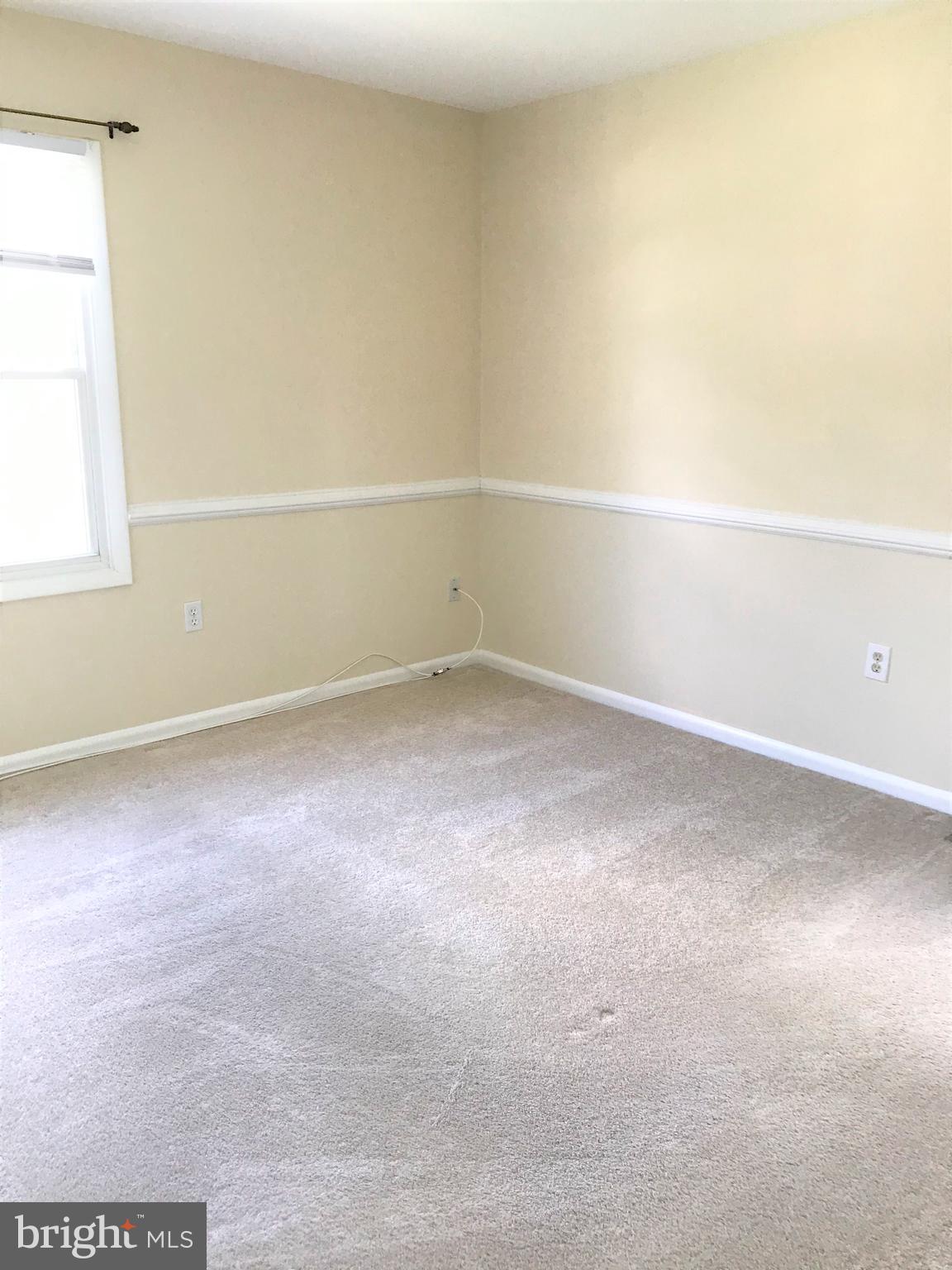 FOUR SEASONS ESTATES - Residential Lease