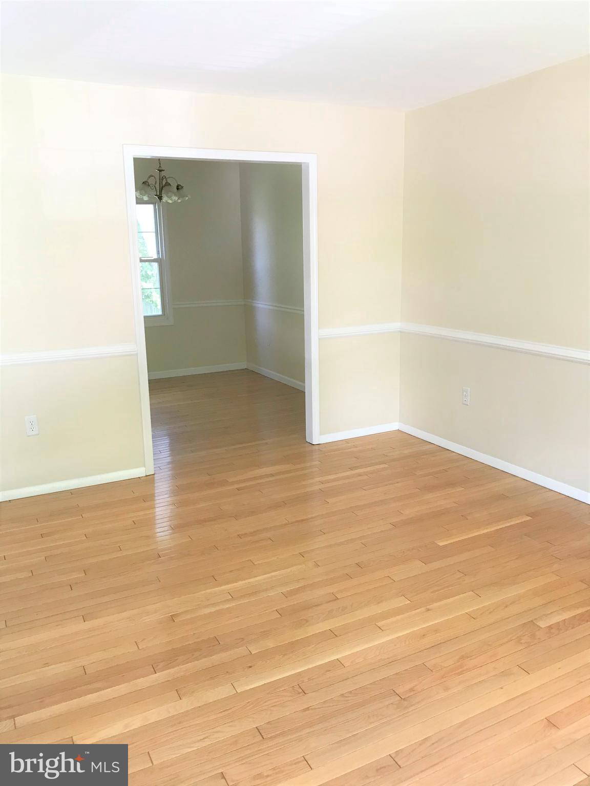 FOUR SEASONS ESTATES - Residential Lease