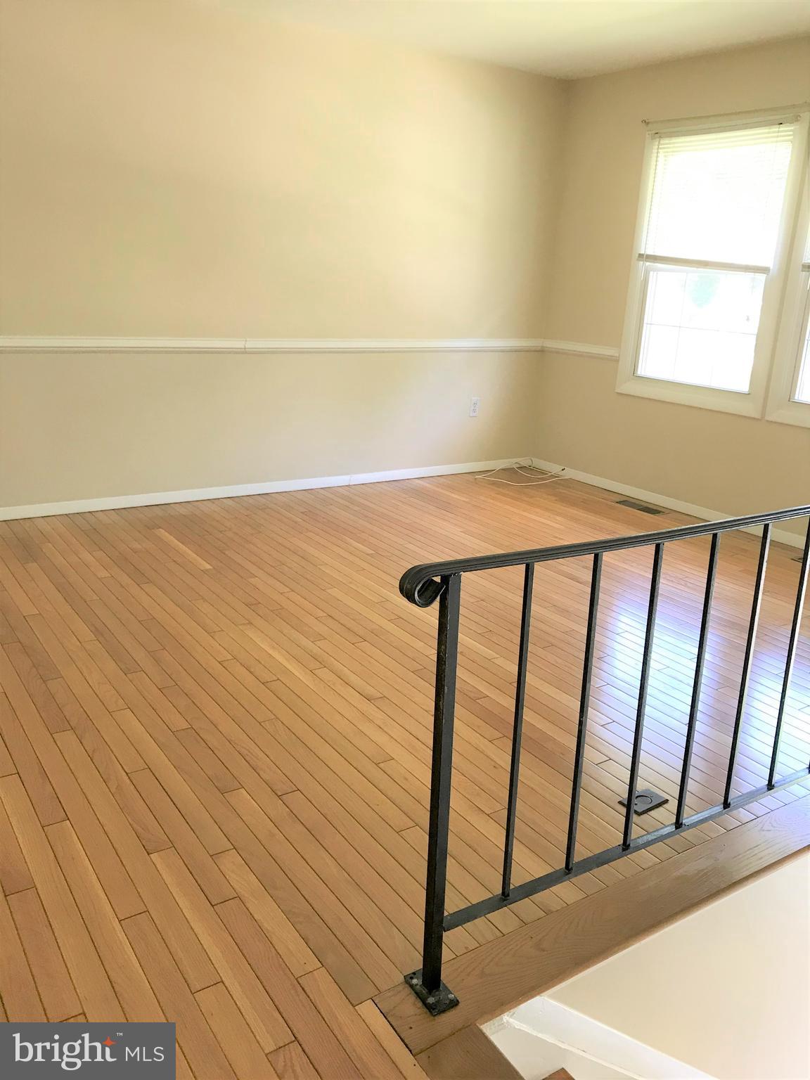 FOUR SEASONS ESTATES - Residential Lease