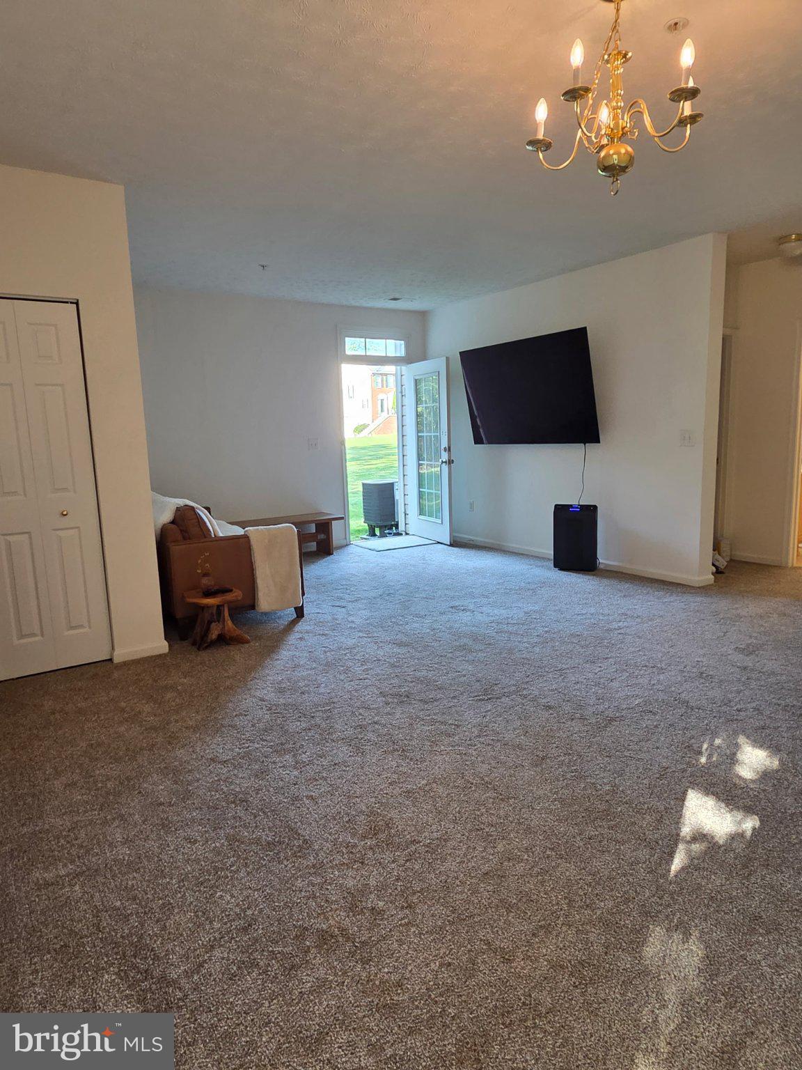 CRAIN SUMMIT - Residential