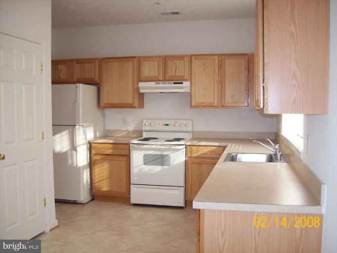 102 HEATHER STONE WAY 82