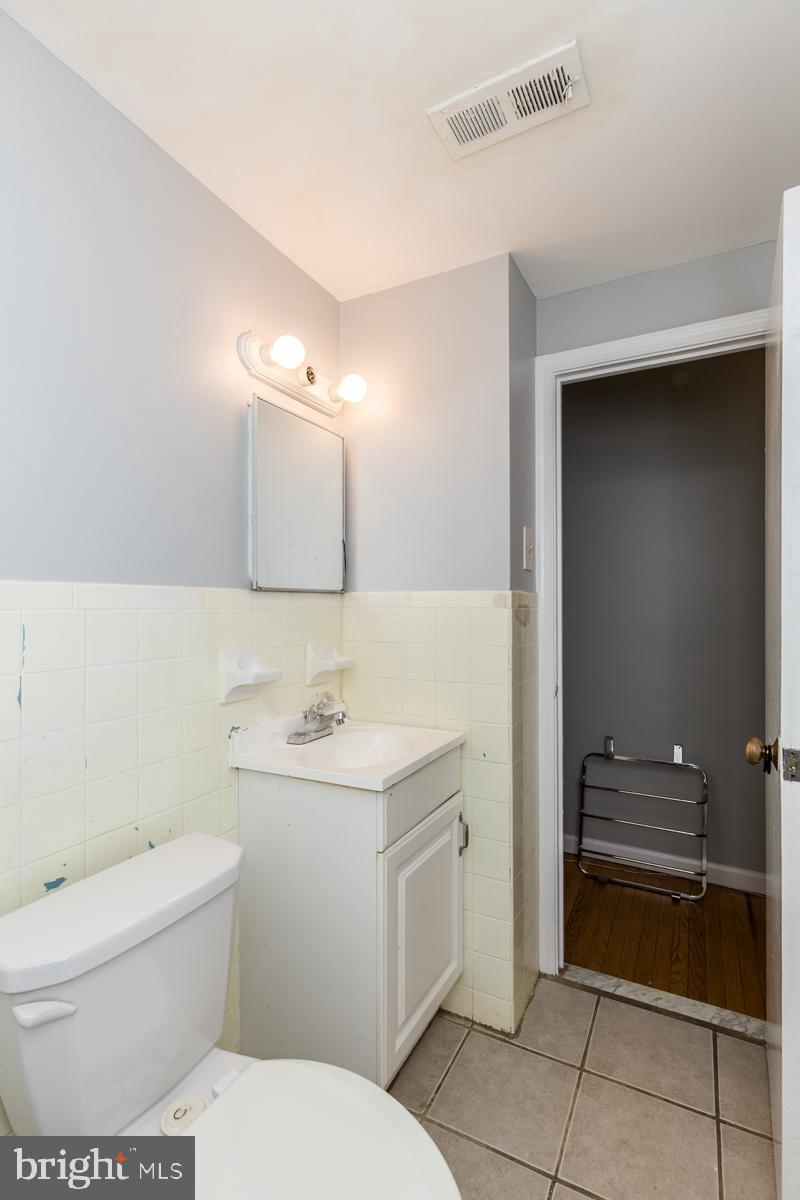 WASHINGTON SQ WEST - Residential Lease